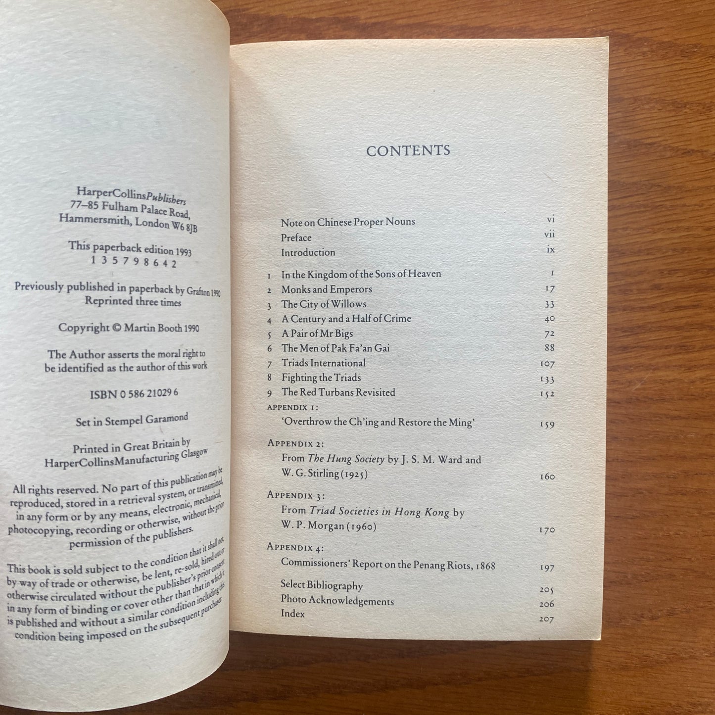 The Triads: The Chinese Criminal Fraternity - Martin Booth