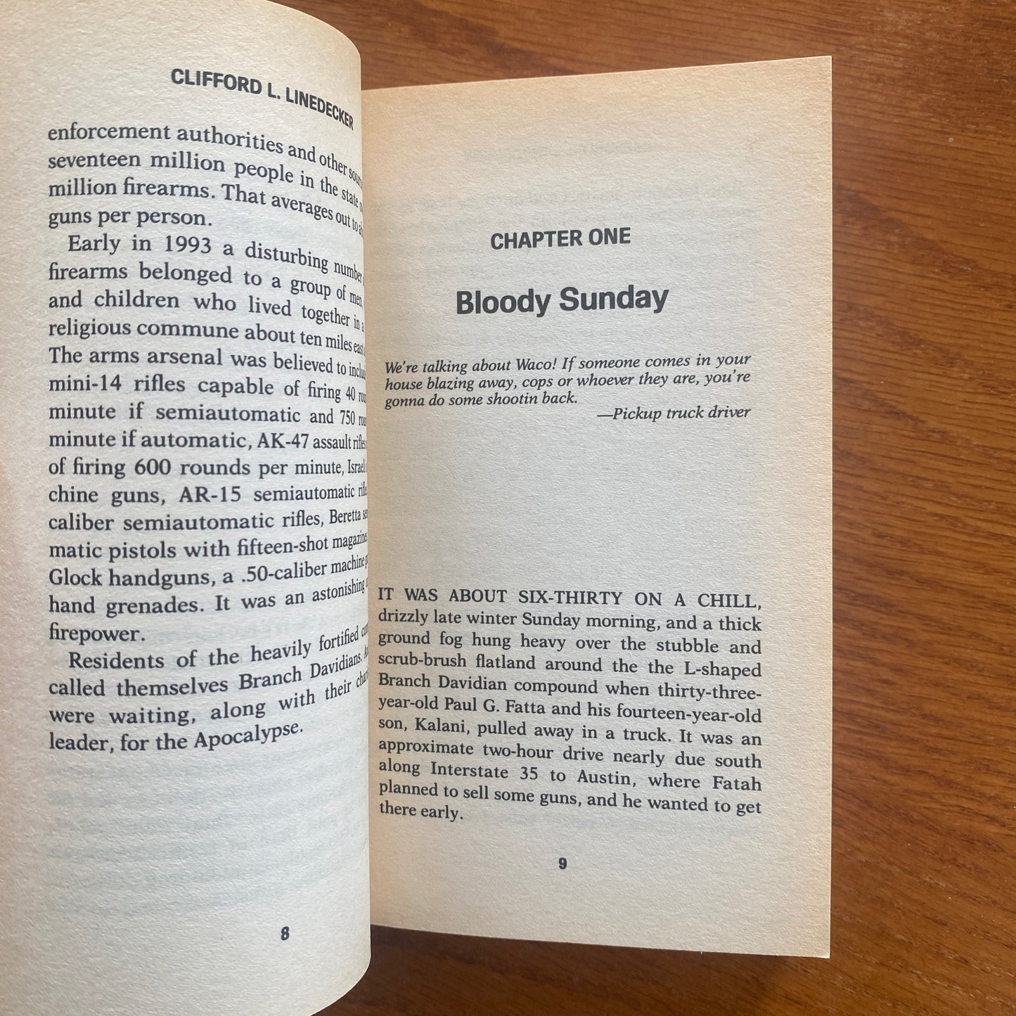 Massacre At Waco:The Shocking True Story of Cult Leader David Koresh and the Branch Davidians - Clifford L. Linedecker