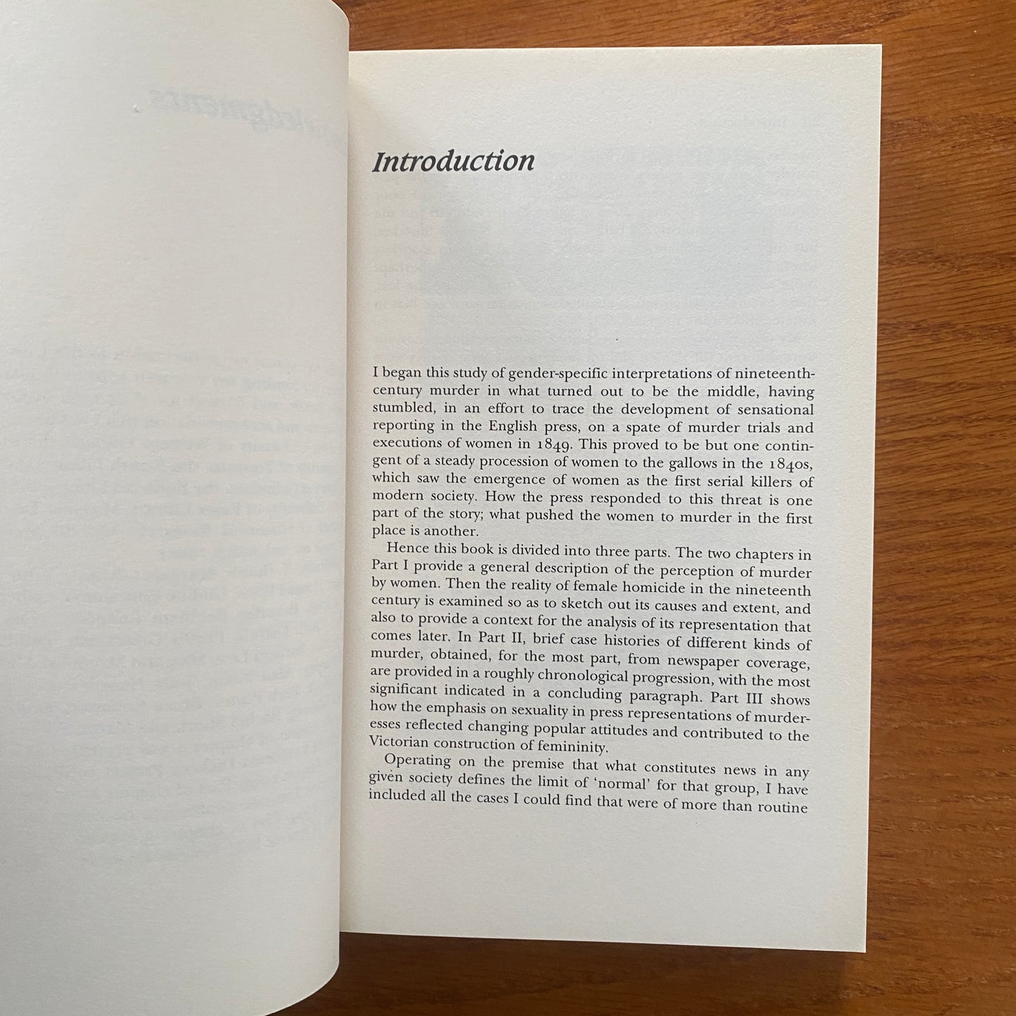 Twisting in The Wind: The Murderess And The English Press - Judith Knelman