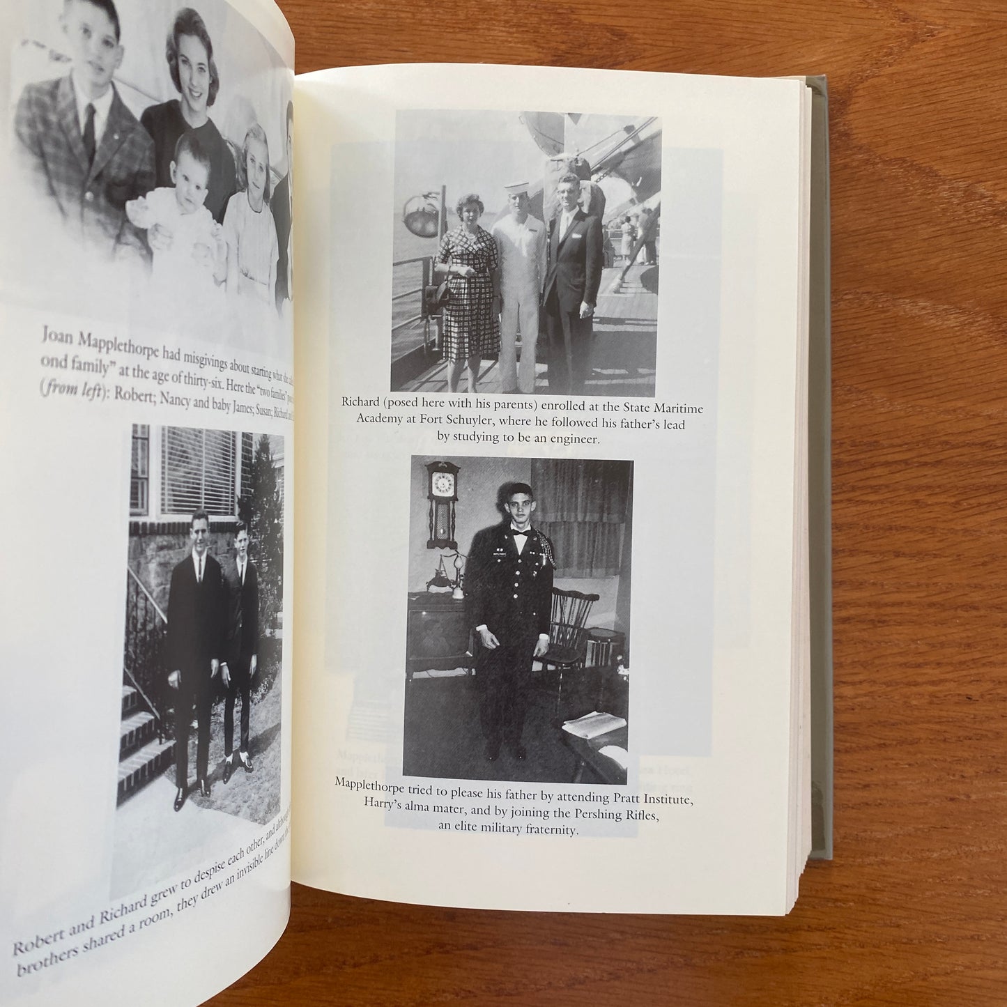 Mapplethorpe: A Biography - Patricia Morrisroe
