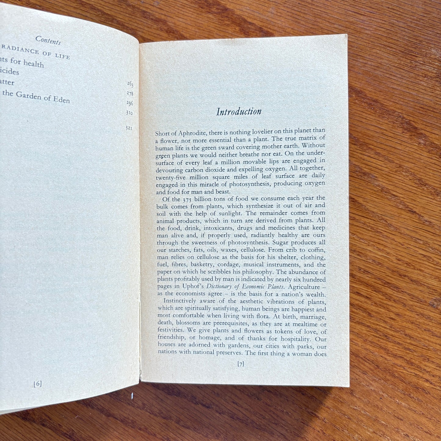 The Secret Life Of Plants - Peter Tompkins And Christopher Bird