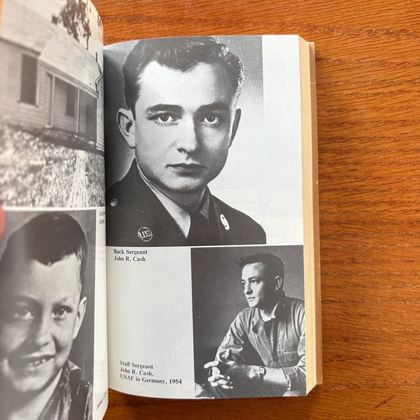The Man In Black: His own story in his own words - Johnny Cash