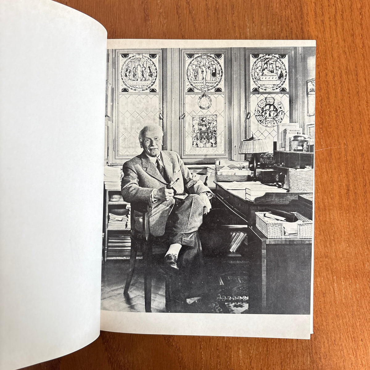 Man and His Symbols - Carl G. Jung, conceived and edited by Carl G. Jung