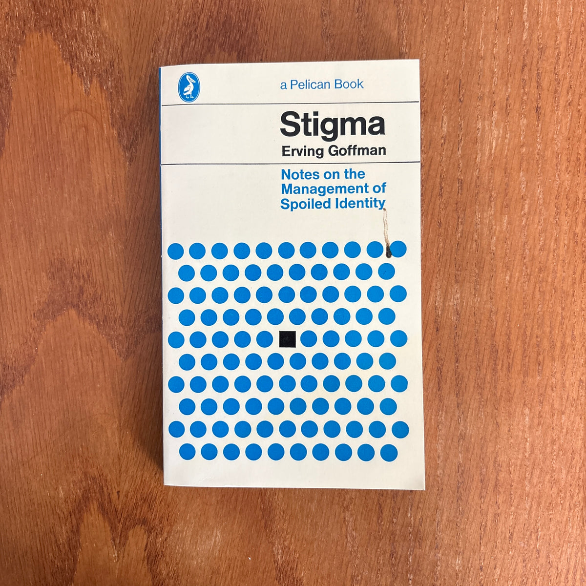 Stigma: Notes on the Management of Spoiled Identity - Erving Goffman