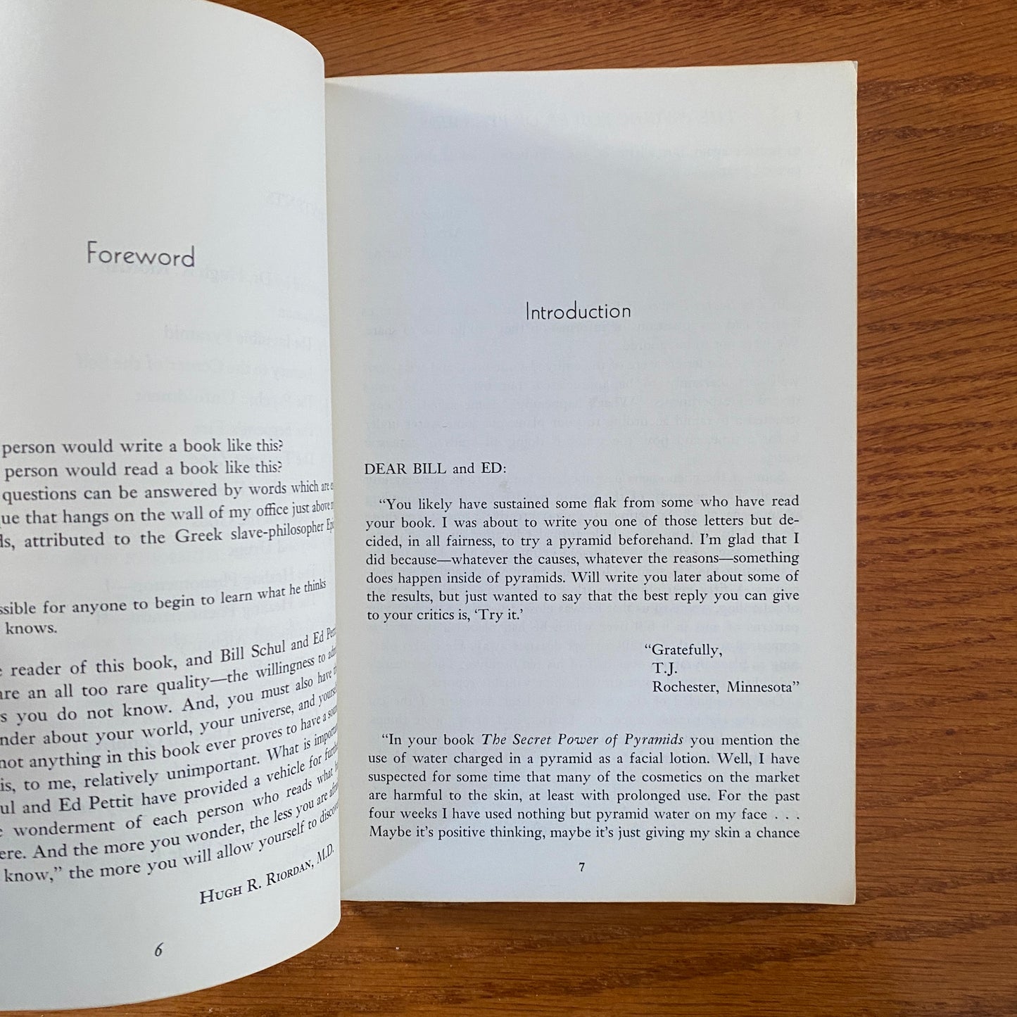 The Psychic Power Of Pyramids - Bill Schull & Ed Pettit