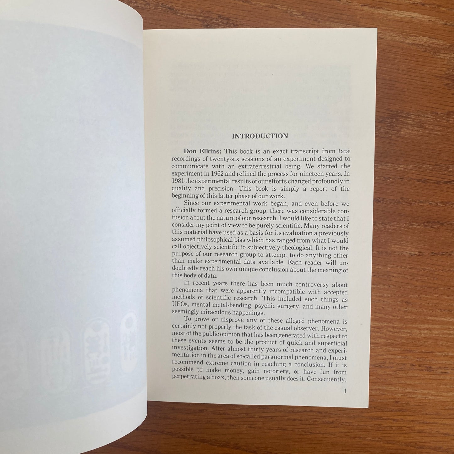 The Ra Material: An Ancient Astronaut Speaks - James Allen McCarty, Carla Lisbeth Rueckert & Donald Tully Elkins