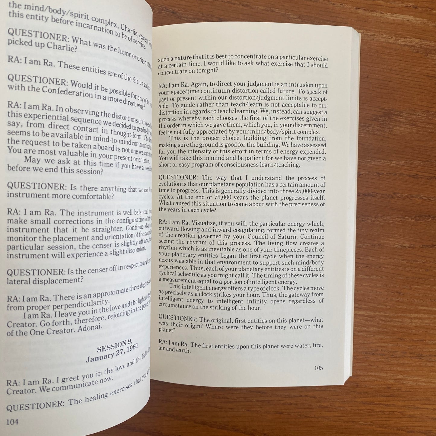 The Ra Material: An Ancient Astronaut Speaks - James Allen McCarty, Carla Lisbeth Rueckert & Donald Tully Elkins