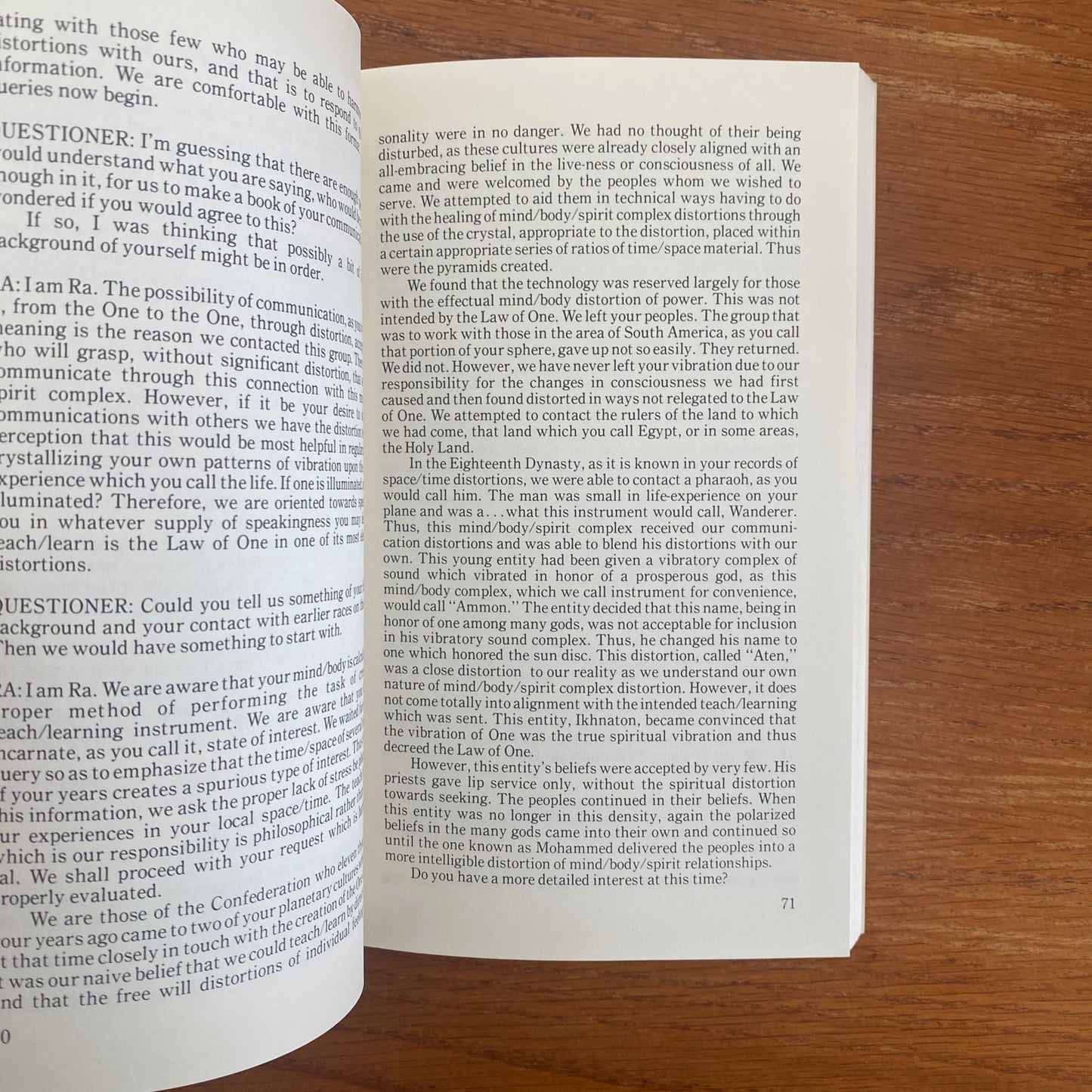 The Ra Material: An Ancient Astronaut Speaks - James Allen McCarty, Carla Lisbeth Rueckert & Donald Tully Elkins