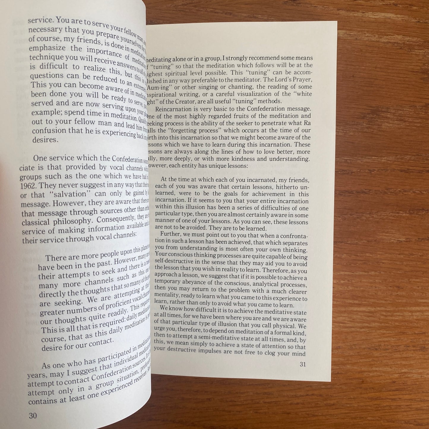 The Ra Material: An Ancient Astronaut Speaks - James Allen McCarty, Carla Lisbeth Rueckert & Donald Tully Elkins