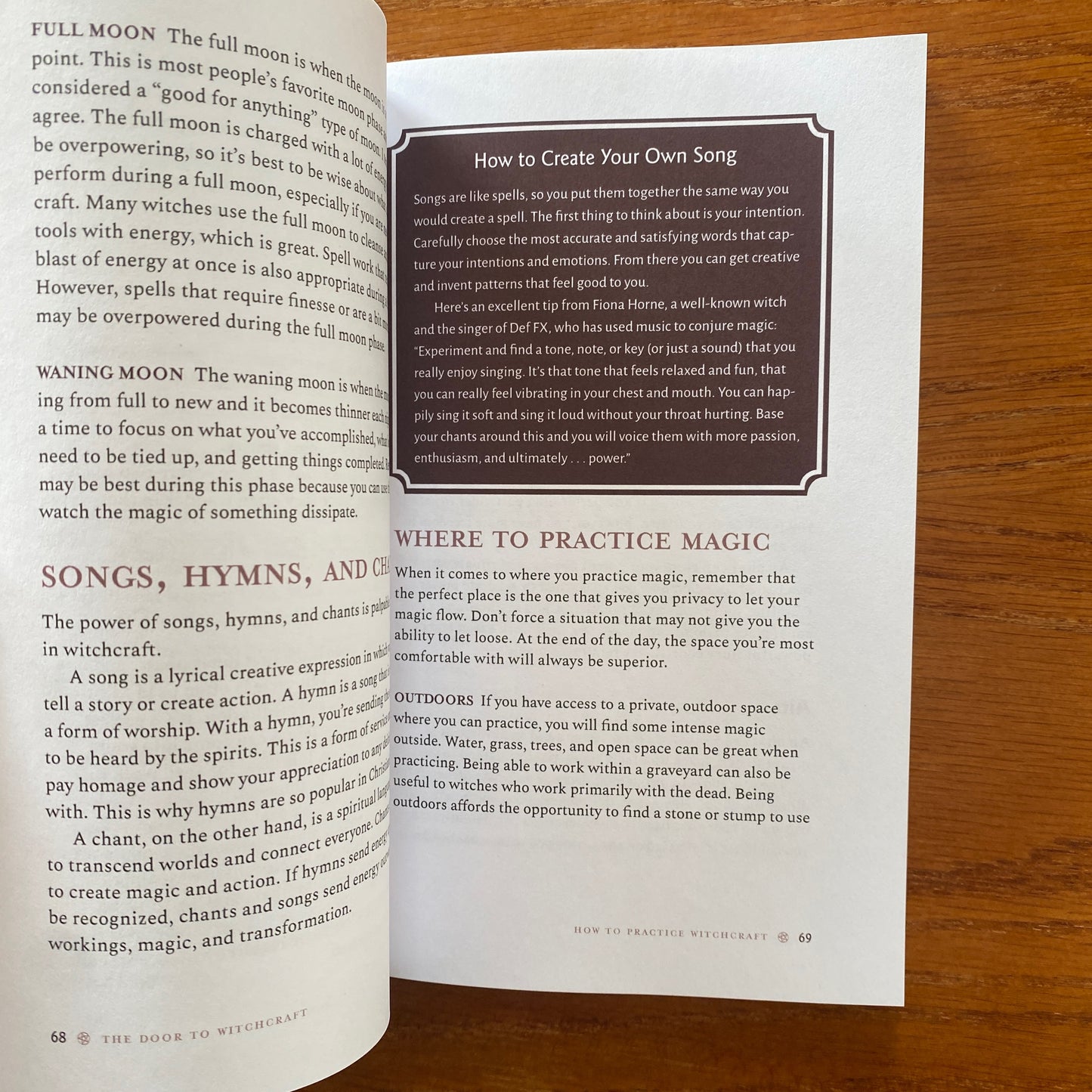 The Door To Witchcraft: A New Witch's Guide to History, Traditions, and Modern Day Spells - Tonya A. Brown