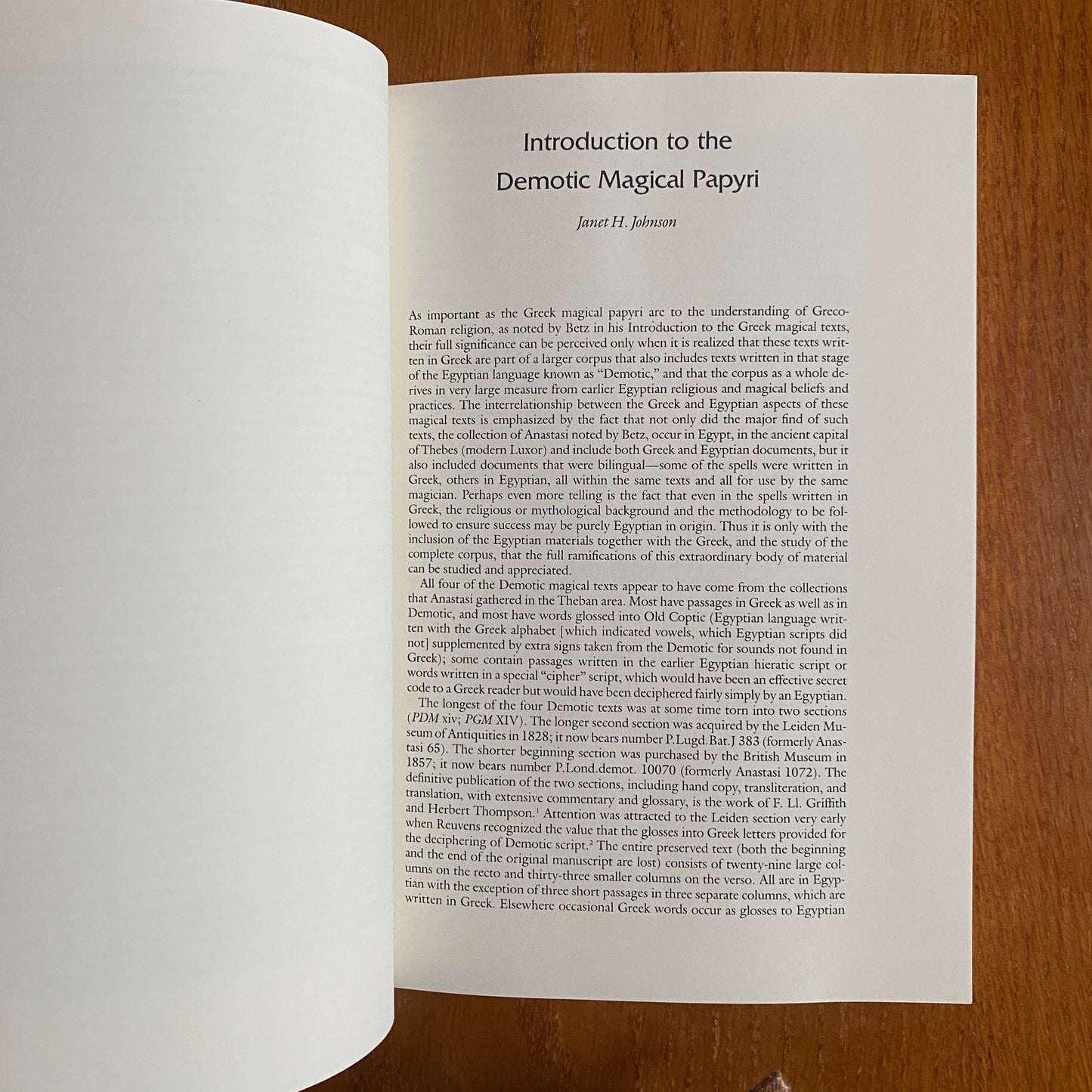The Greek Magical Papyri In Translation: Including the Demotic Spells Second Edition Volume One: Texts With an Updated Bibliography - Hans Dieter Betz