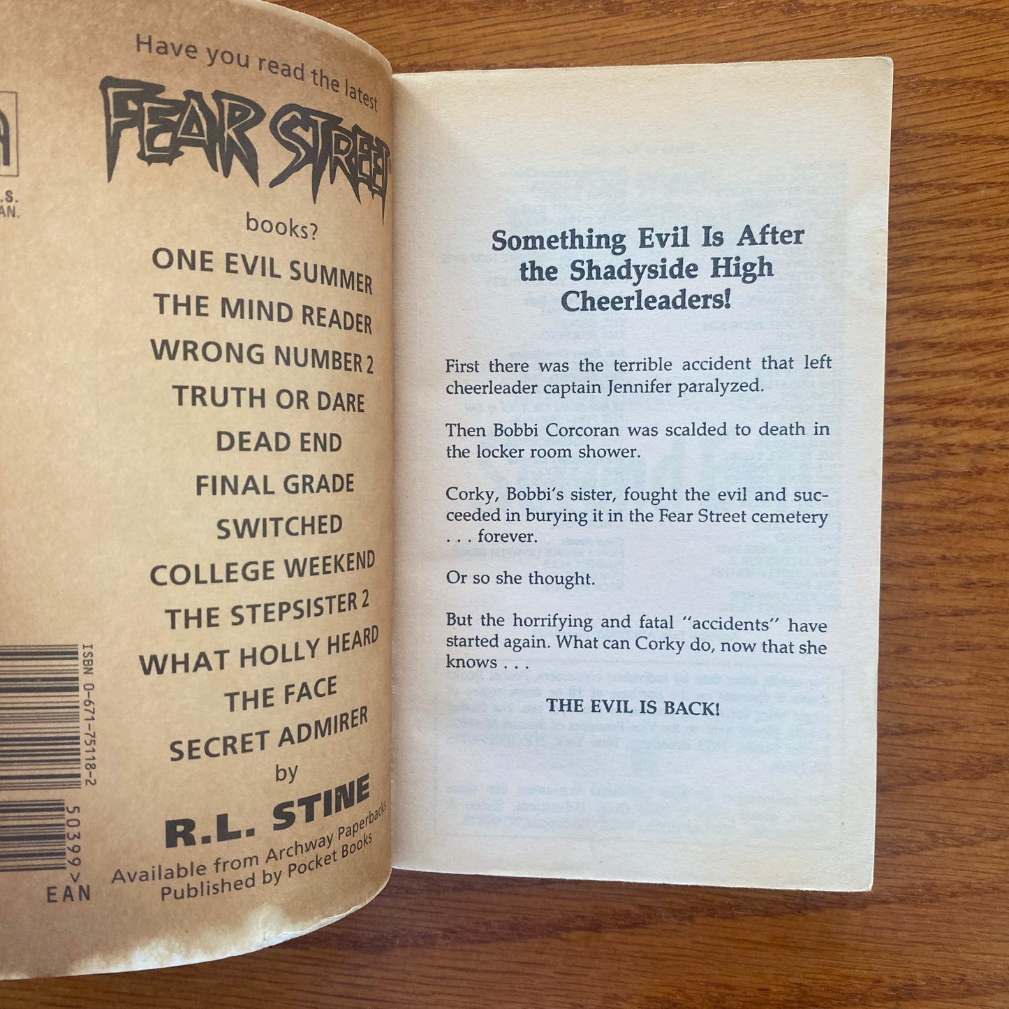 R.L Stine - Fear Street: Cheerleaders The Second Evil
