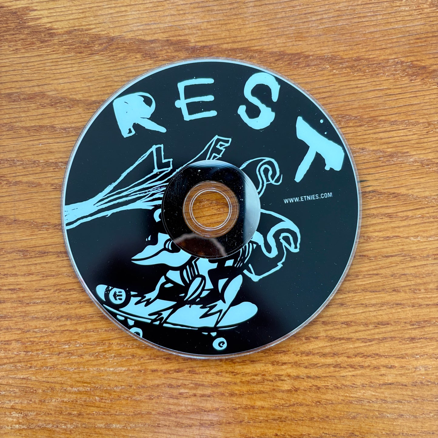 Etnies - Restless