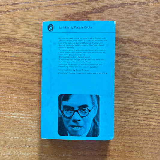 Tradition and Dream - Walter Allen