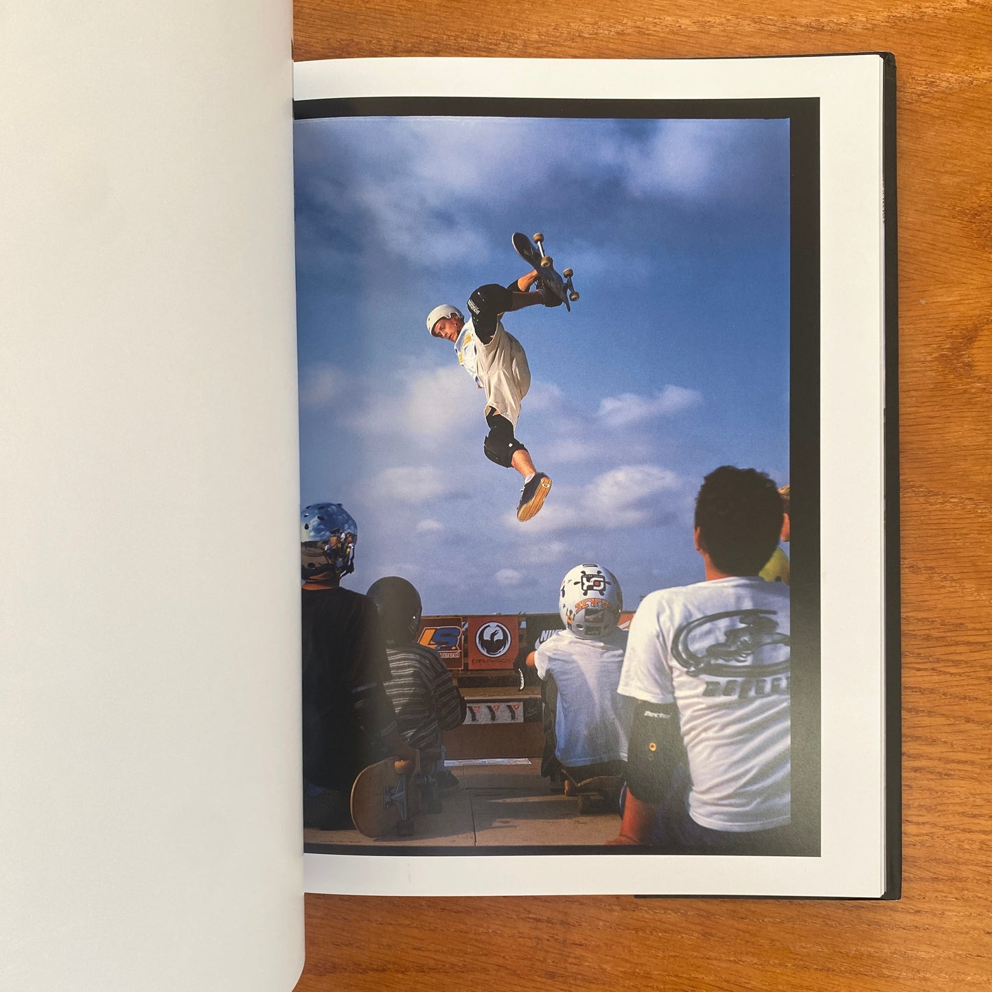 '93 til: A Photographic Journey Through Skateboarding in the 1990s - Pete Thompson