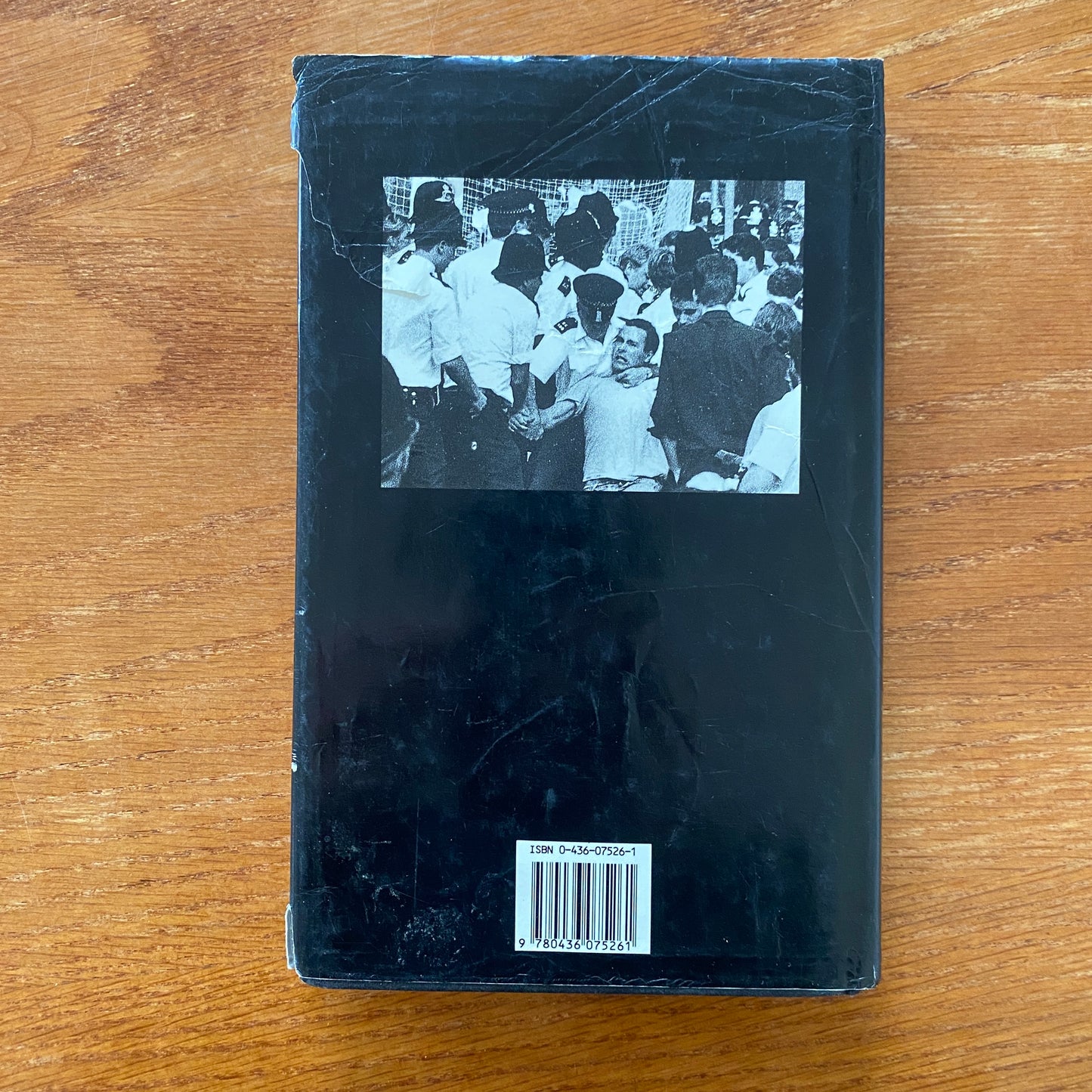 Among The Thugs - Bill Buford