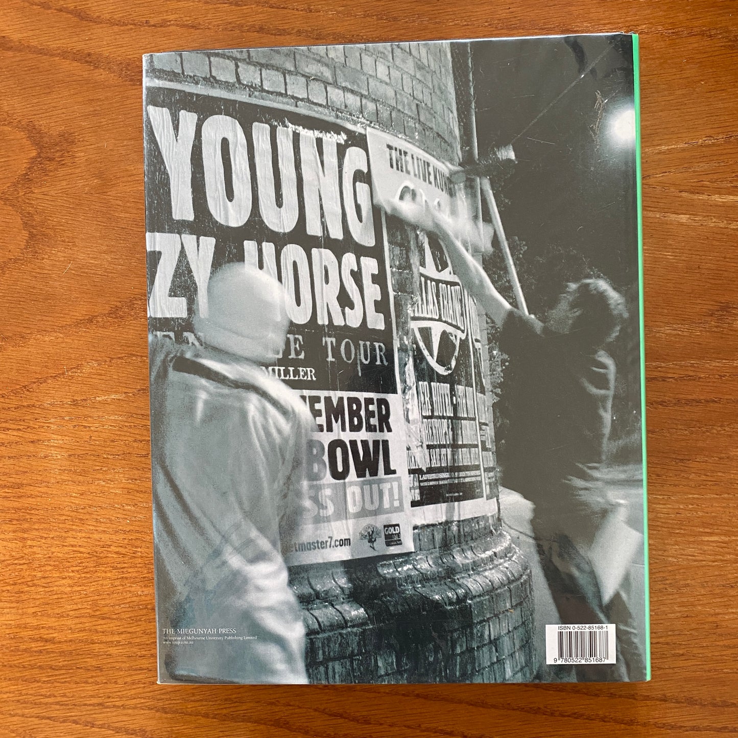 Plastered: Poster Art Of Australian Popular Music - Murray Walding & Nick Vokvic