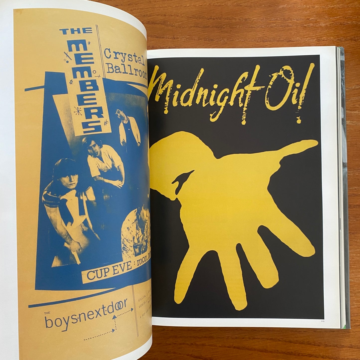 Plastered: Poster Art Of Australian Popular Music - Murray Walding & Nick Vokvic