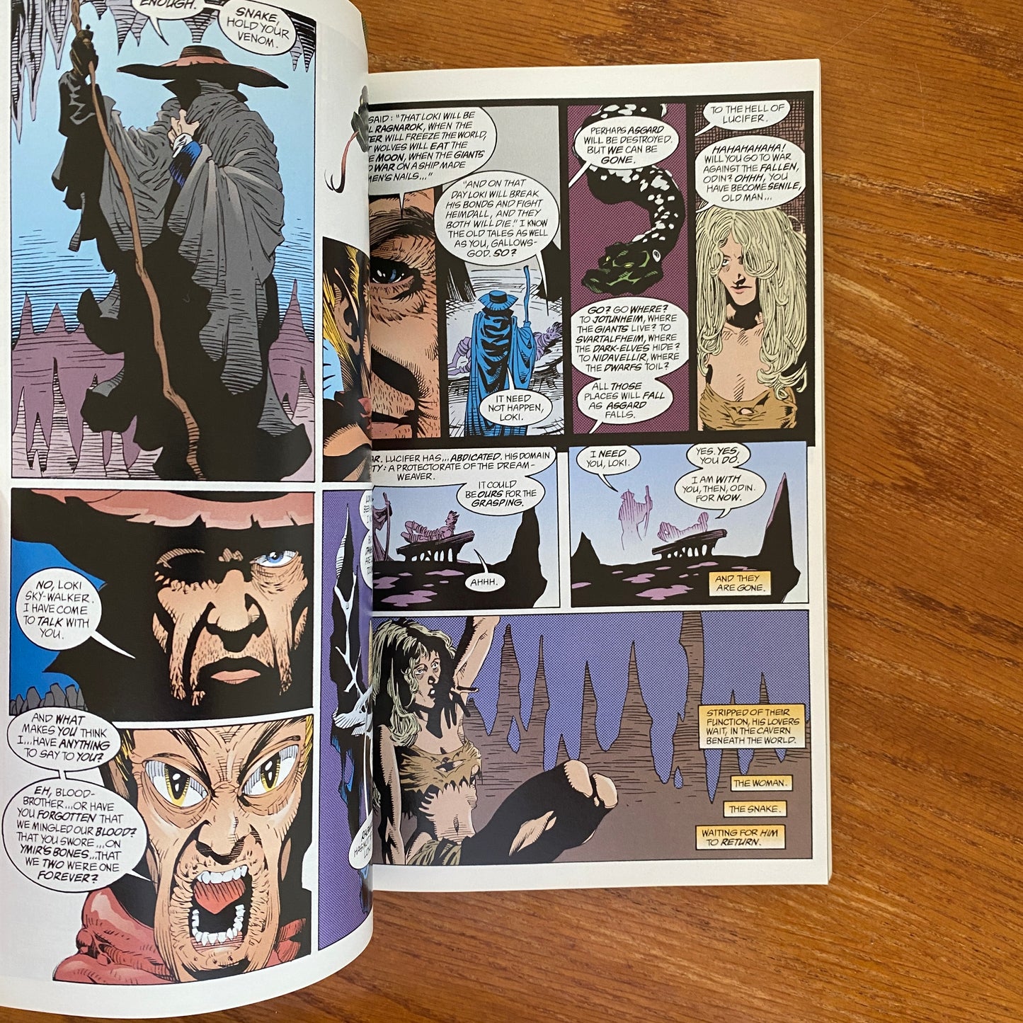 Sandman: Season Of Mists - Neil Gaiman