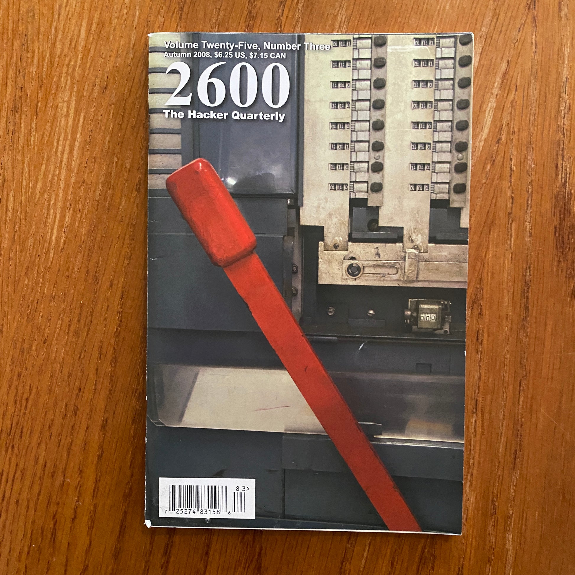 Second hand books , rumor books , 2600 magazine, hacking magazine