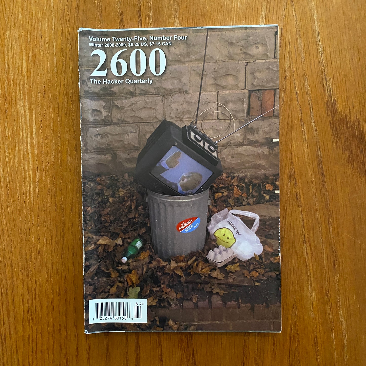Second hand books , rumor books , 2600 magazine, hacking magazine