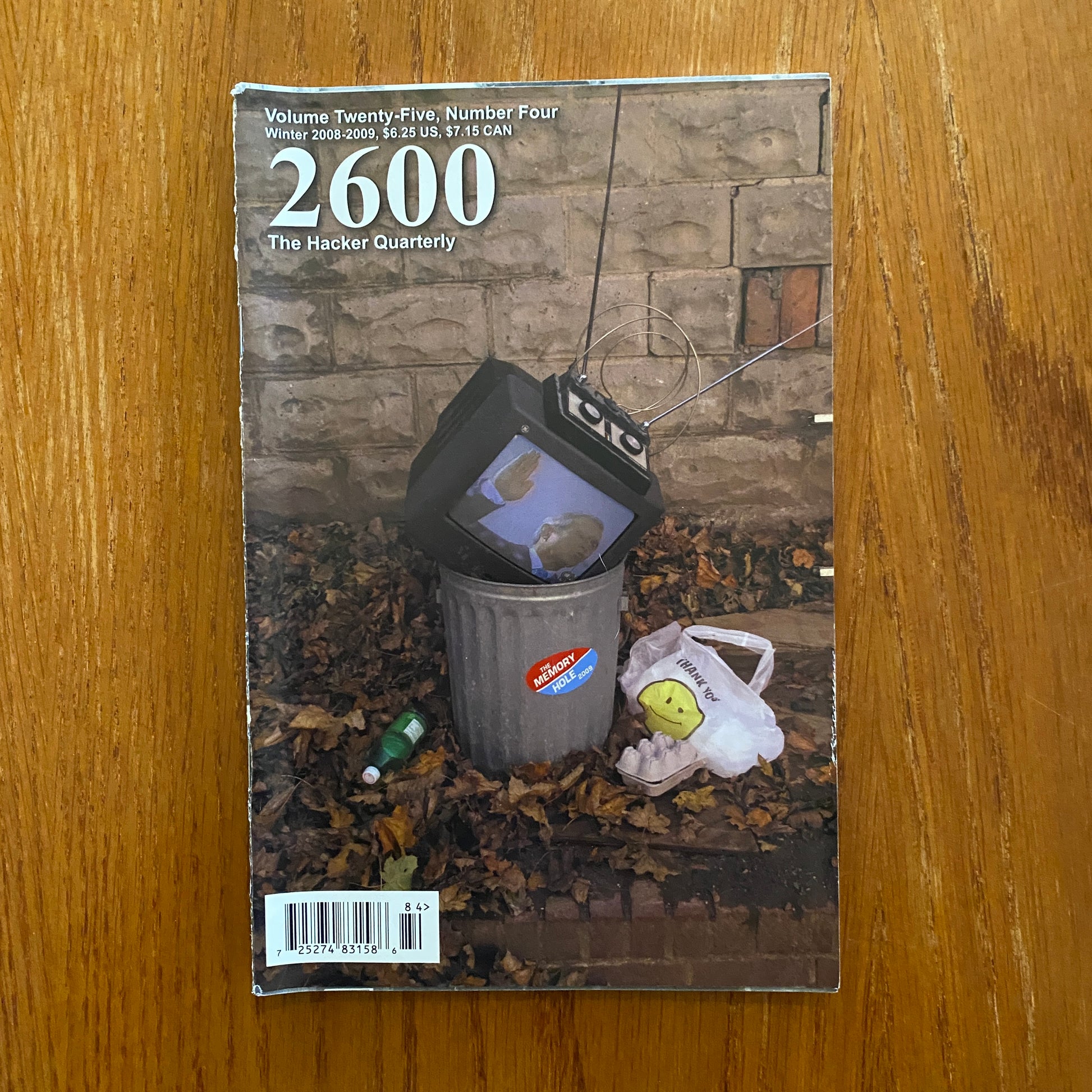 Second hand books , rumor books , 2600 magazine, hacking magazine