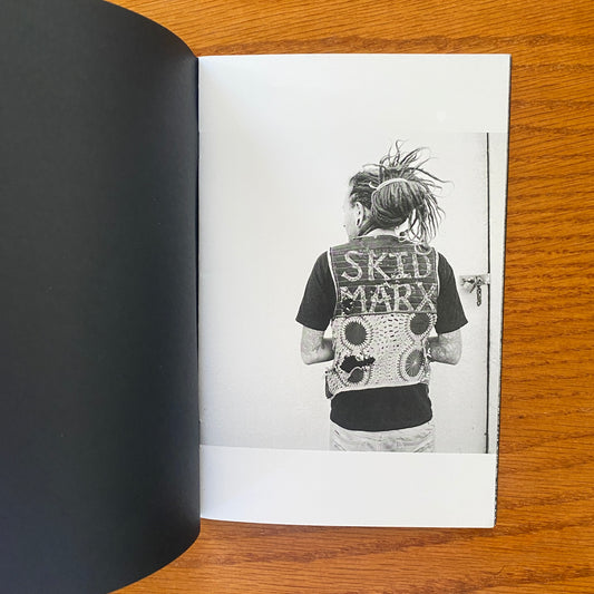 Vida Sin Amigo Muerte Sin Testigos