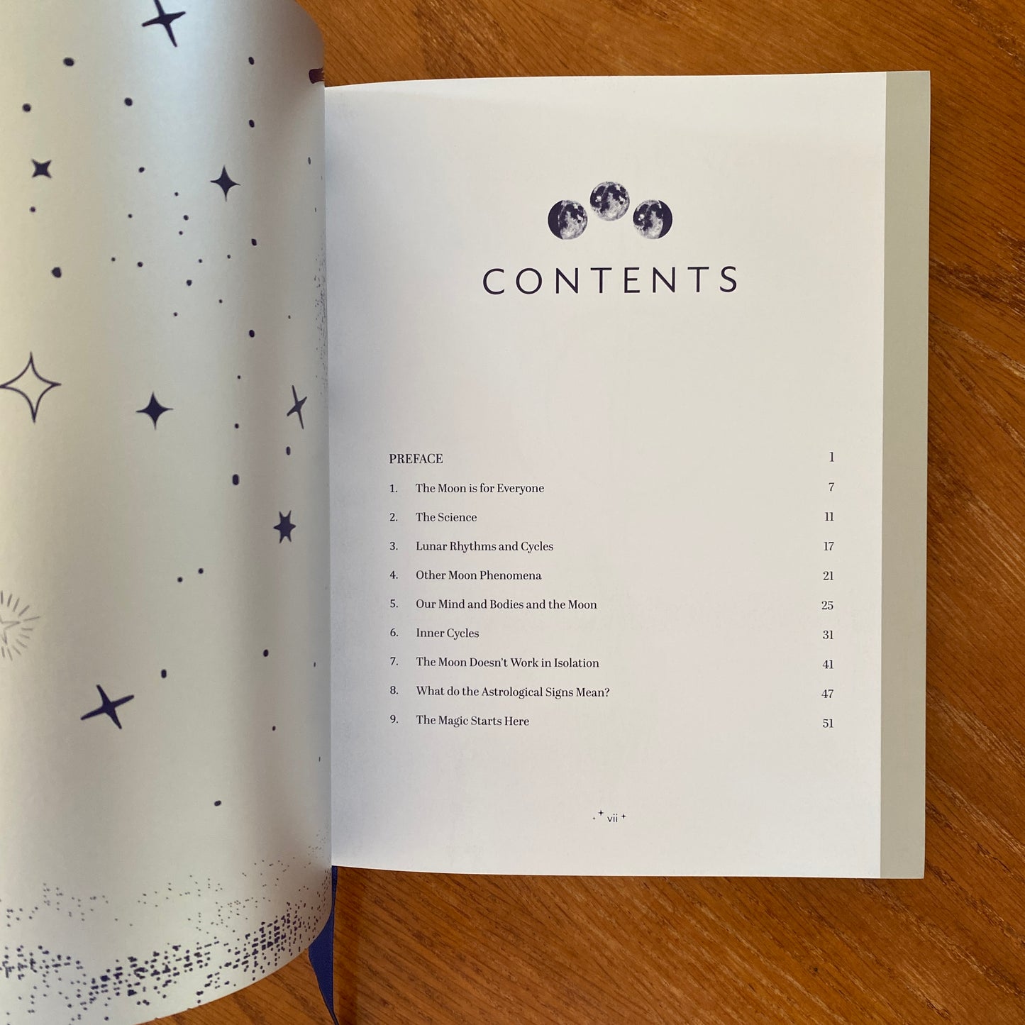 The Enchanted Moon: The Ultimate Book of Lunar Magic - Stacey Demarco