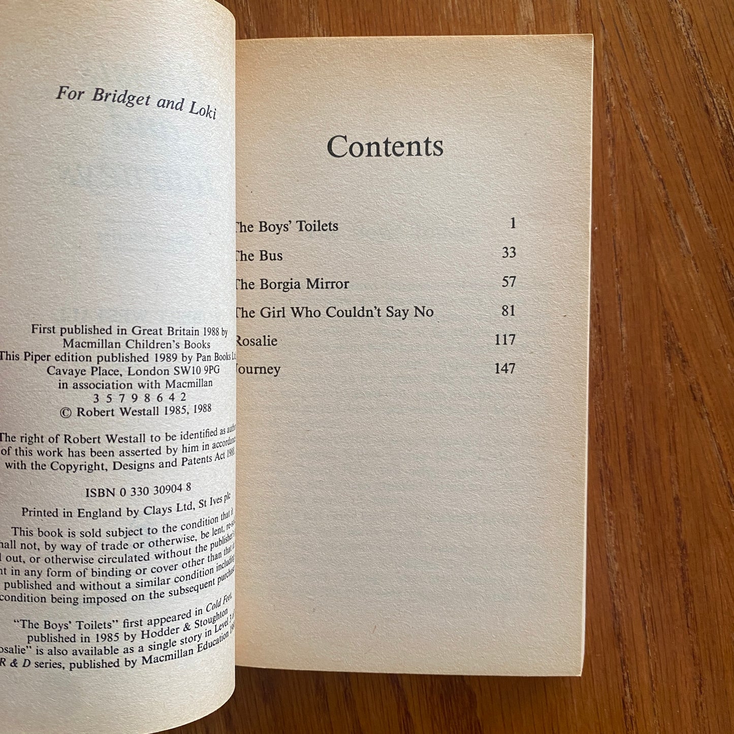 Ghosts & Journeys - Robert Westall