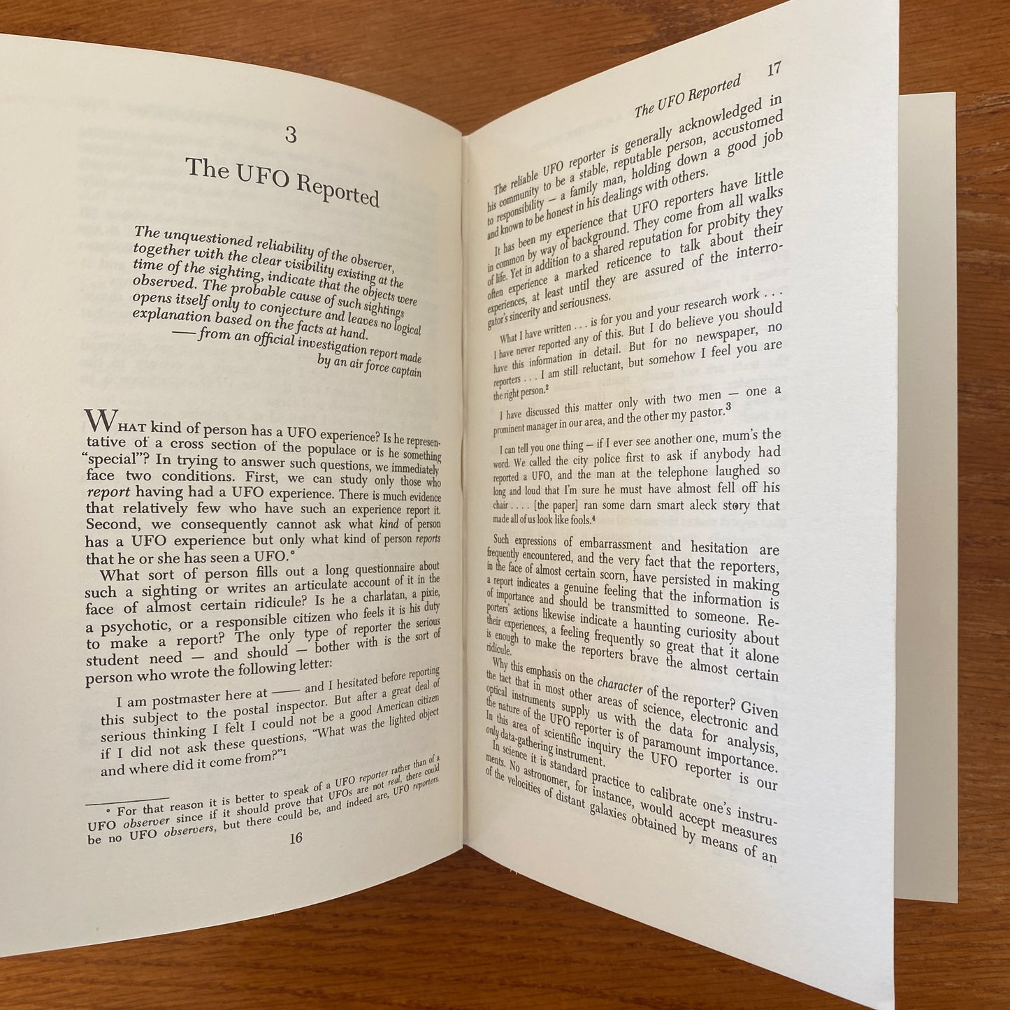 The UFO Experience: A Scientific Enquiry - J. Allen Hynek