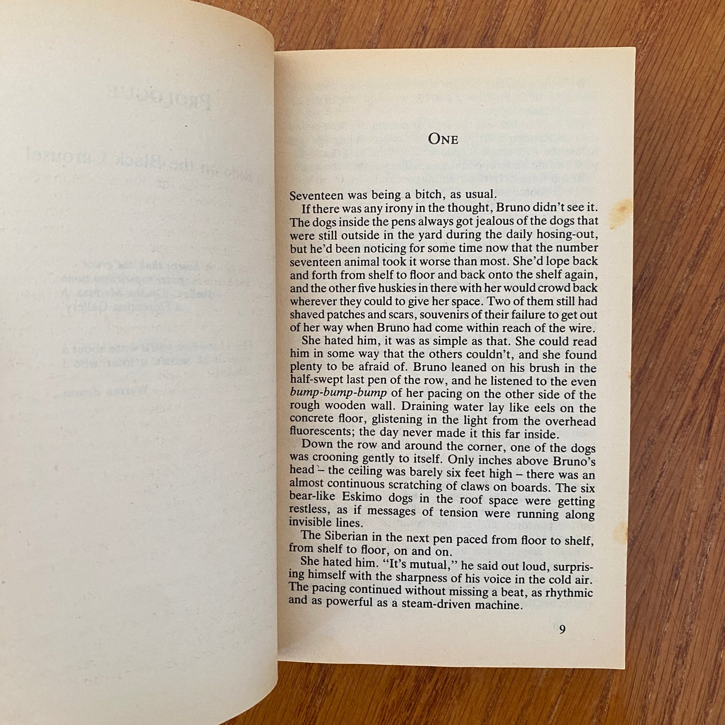 Oktober - Stephen Gallagher