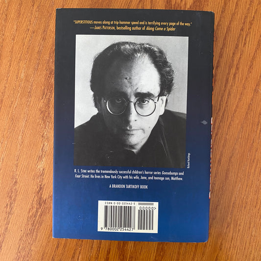 R.L Stine - Superstitious