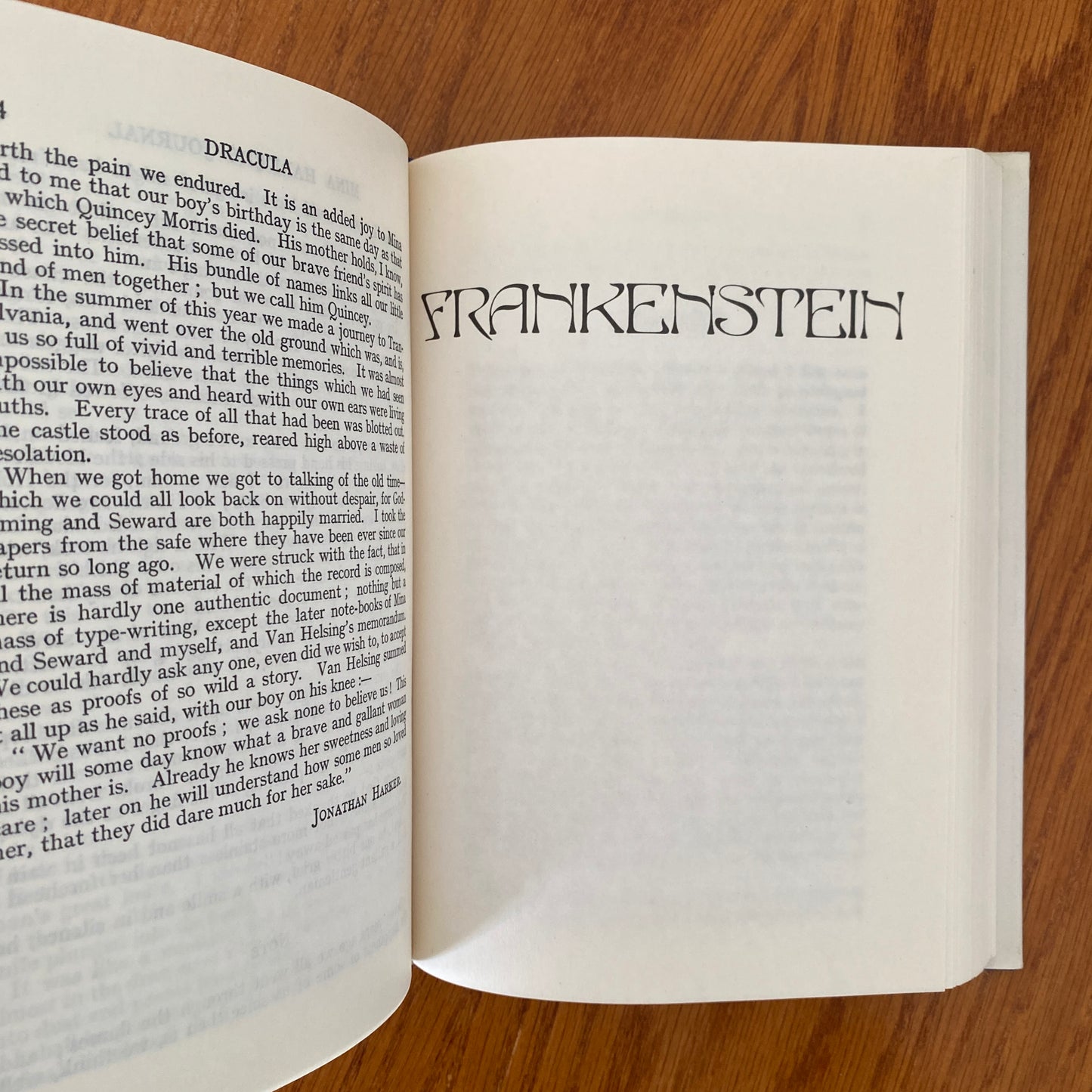 Dracula Frankenstein - Bram Stoker & Mary Shelley