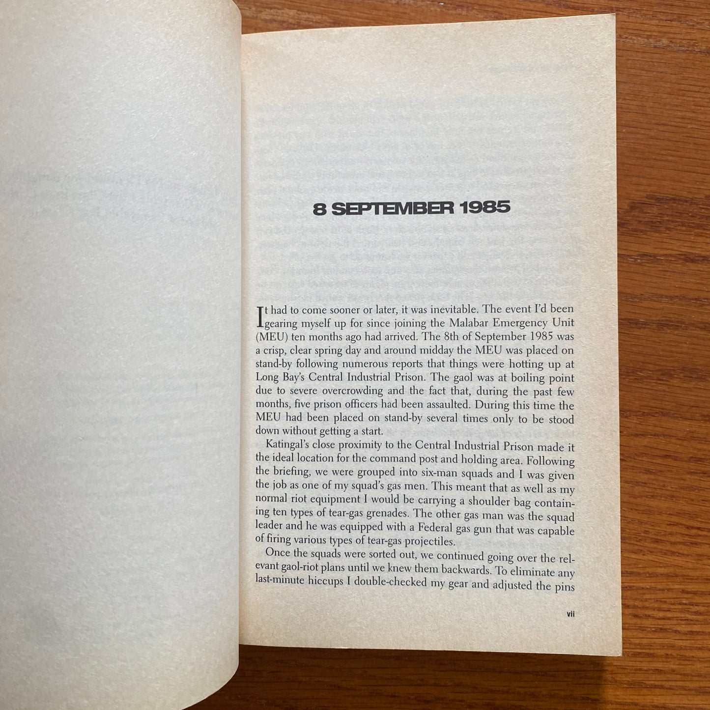 The Sharp End: Inside The High-Risk World Of Australia's Tactical Law Enforcers - William Dodson