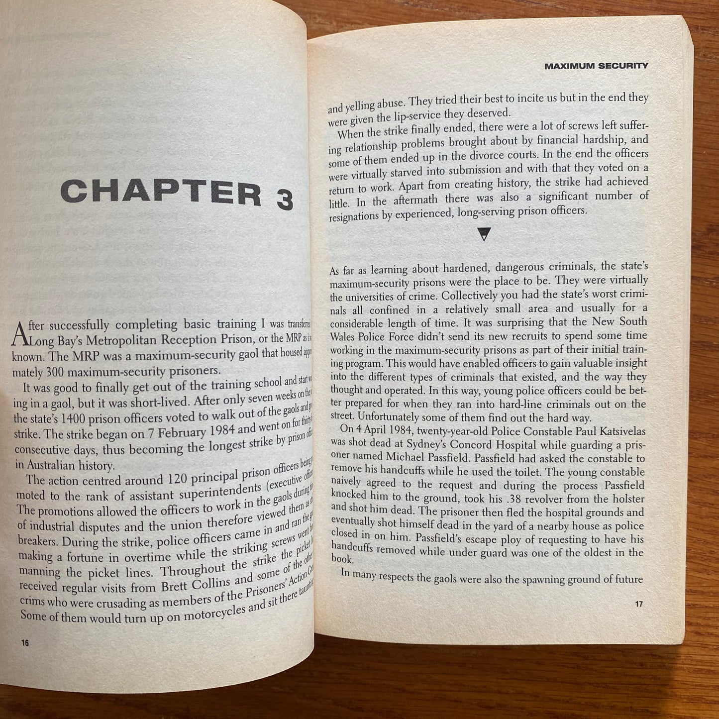 The Sharp End: Inside The High-Risk World Of Australia's Tactical Law Enforcers - William Dodson