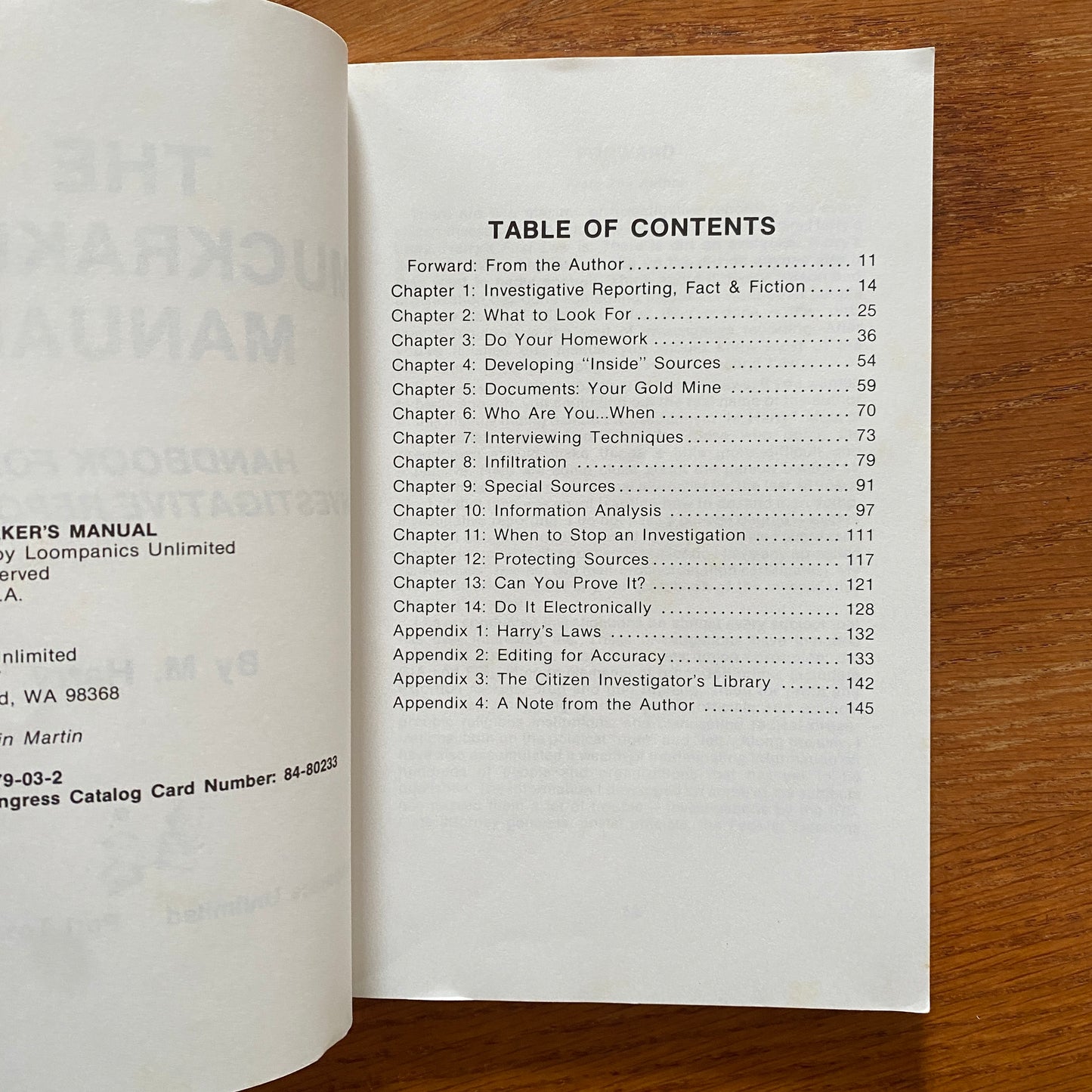 The Muckrakers Manual: How to Do Your Own Investigative Reporting - M. Harry