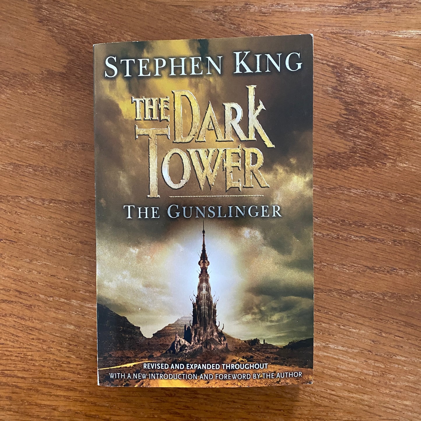 The Dark Tower I: The Gunslinger - Stephen King