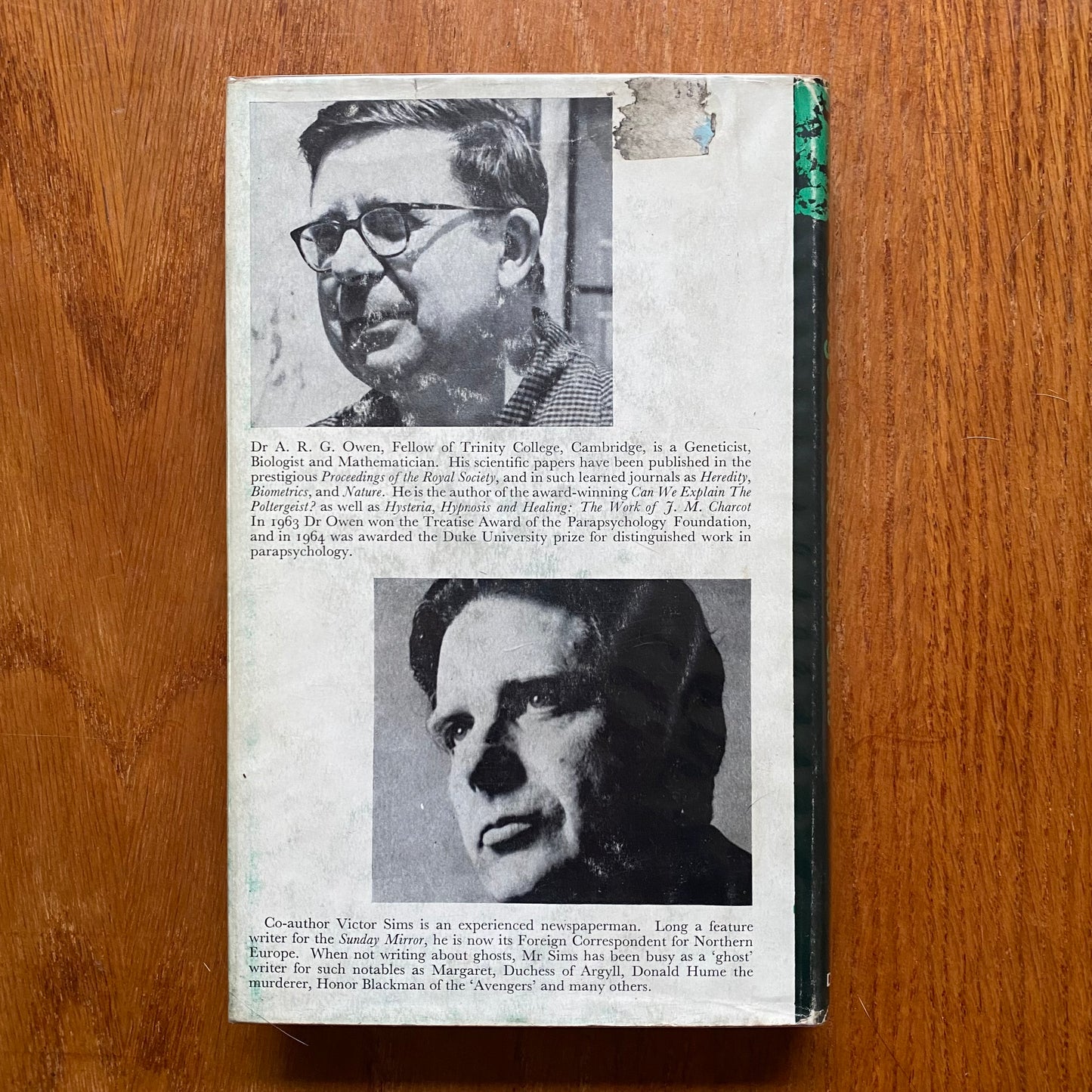 Science and the Spook: Eight Strange Cases of Haunting - A.R.George Owen & Victor Sims