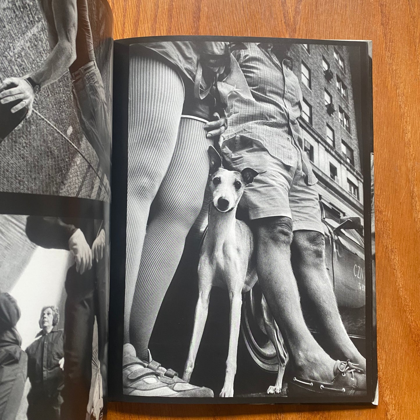 Hipshot: One-Handed, Auto-Focus Photographs by a Master Photographer – Ken Heyman