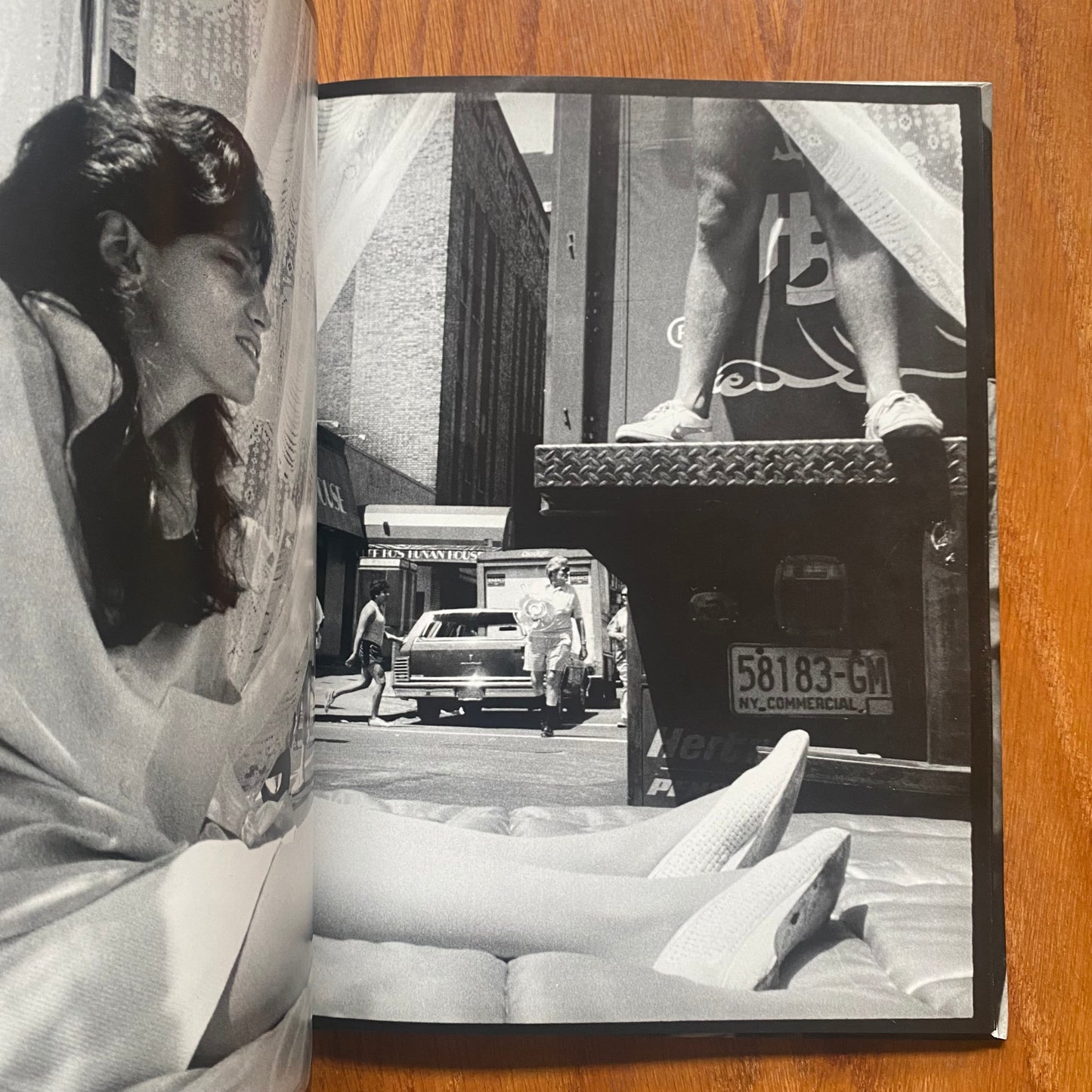 Hipshot: One-Handed, Auto-Focus Photographs by a Master Photographer – Ken Heyman