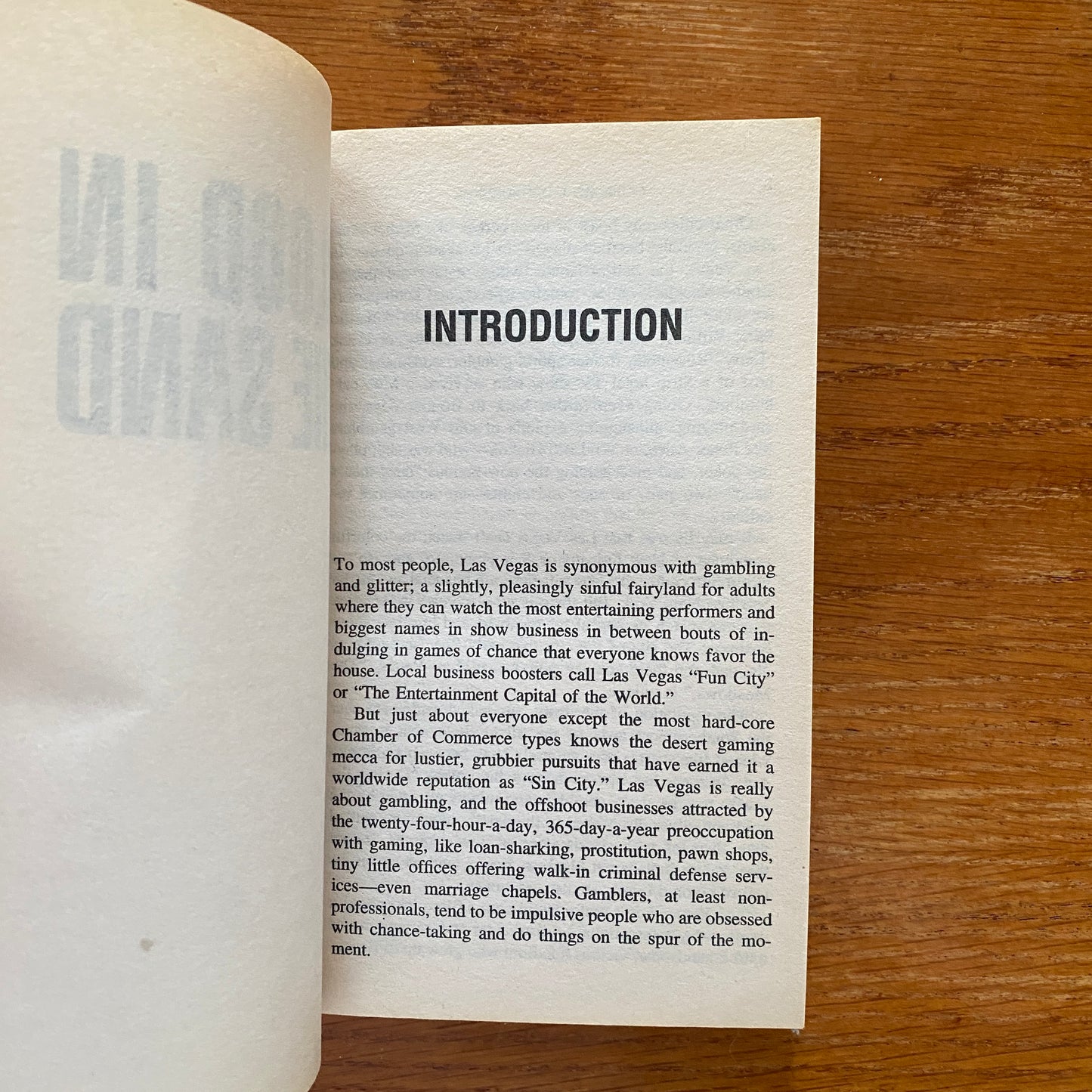 Blood In The Sand - Clifford L. Linedecker