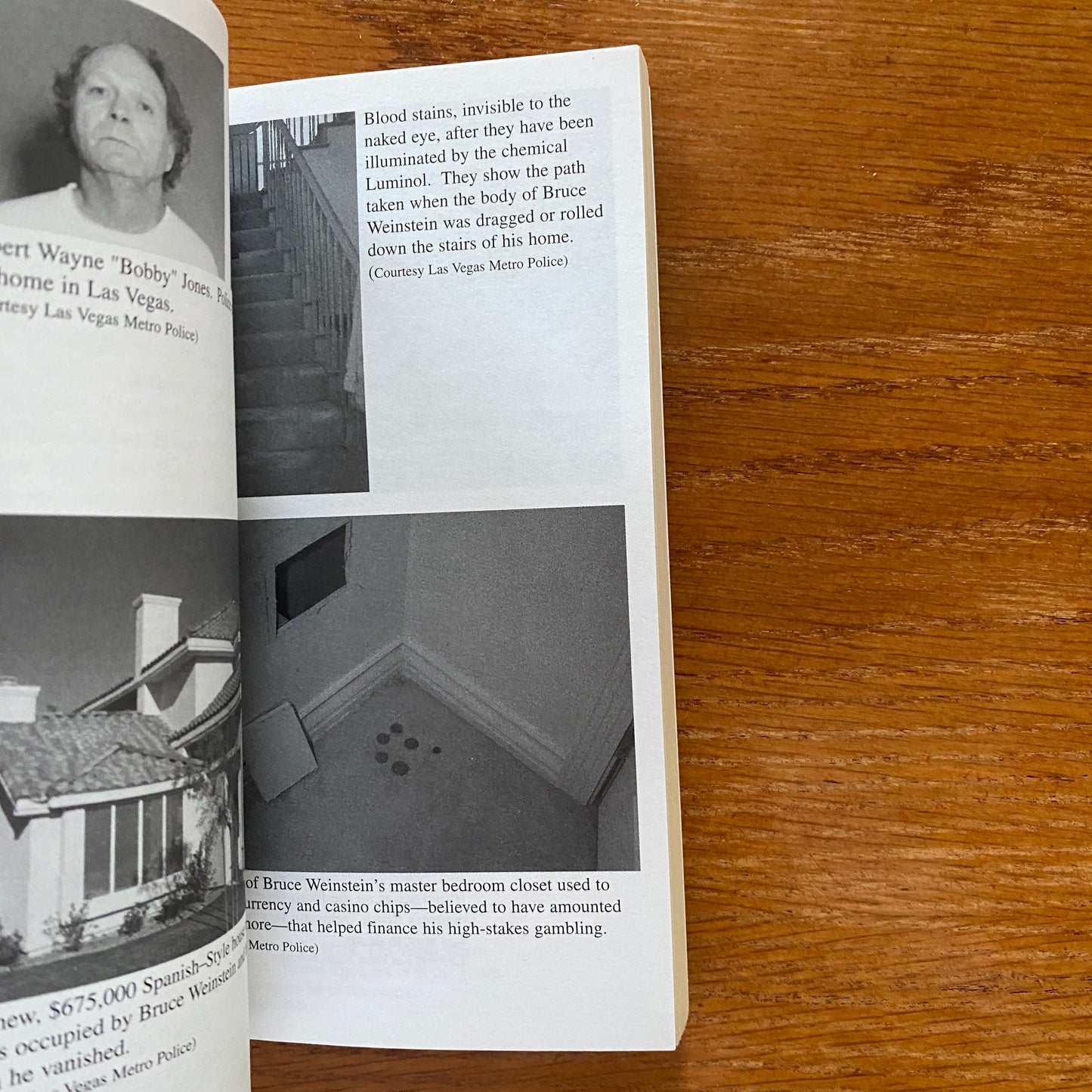 Blood In The Sand - Clifford L. Linedecker