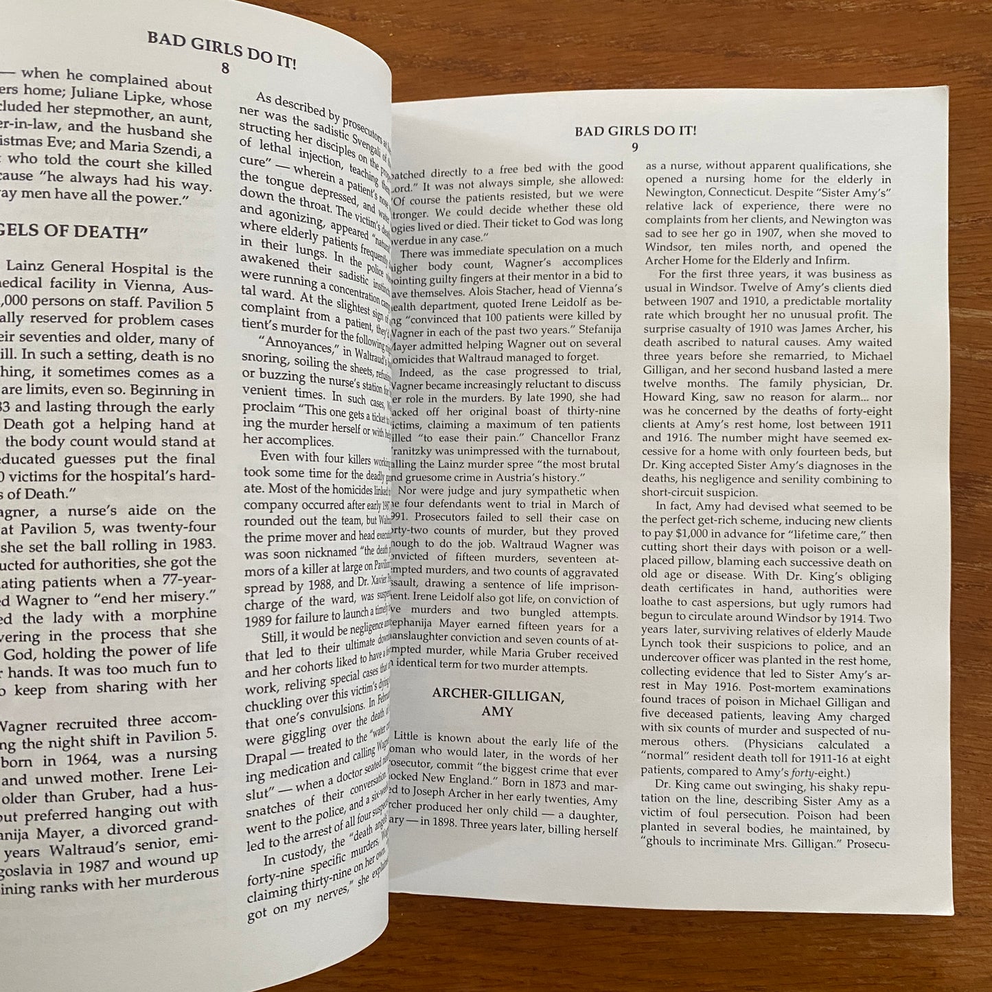 Bad Girls Do It: An Encyclopedia of Female Murderers - Michael Newton