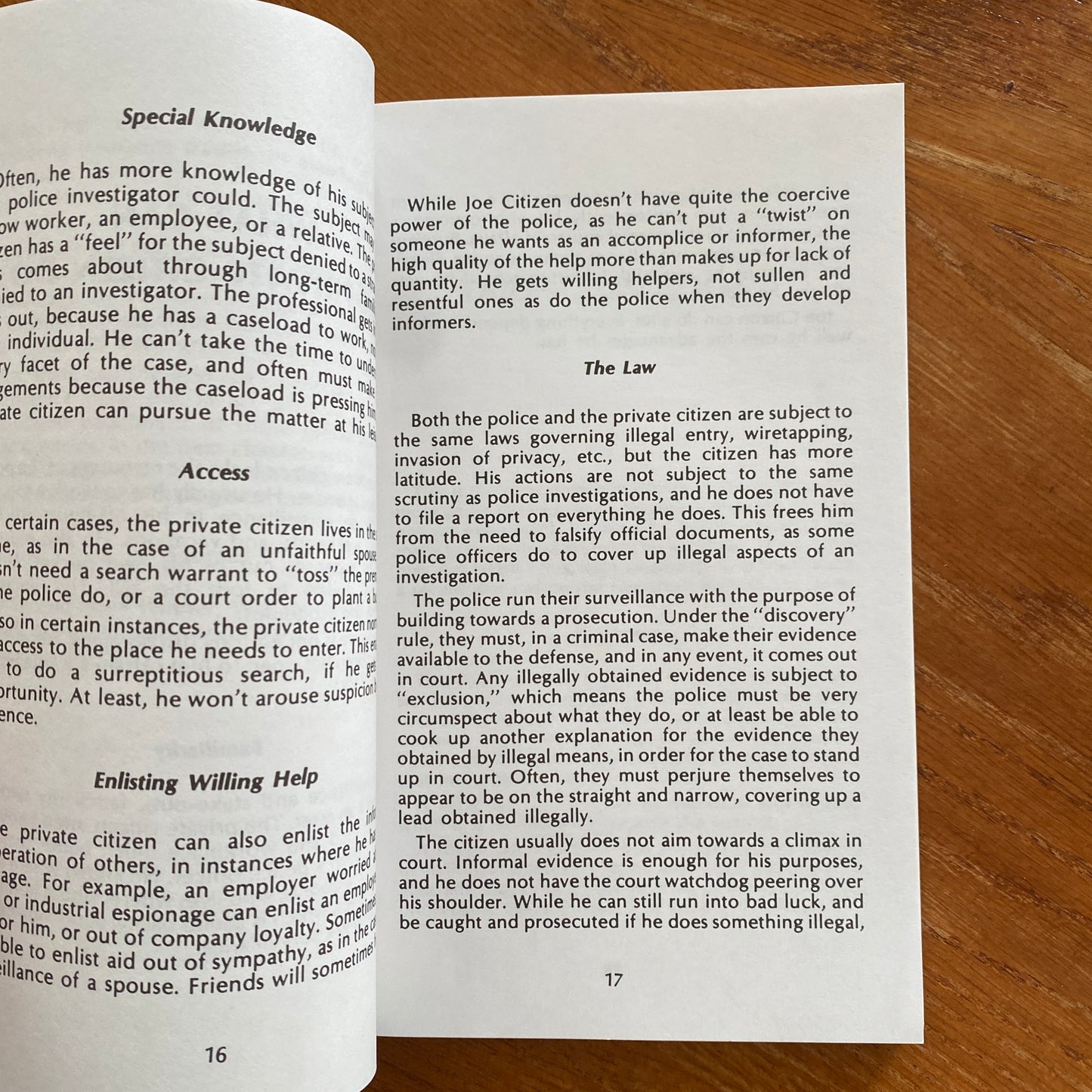 Shadowing and Surveillance: A Complete Guidebook - Burt Rapp