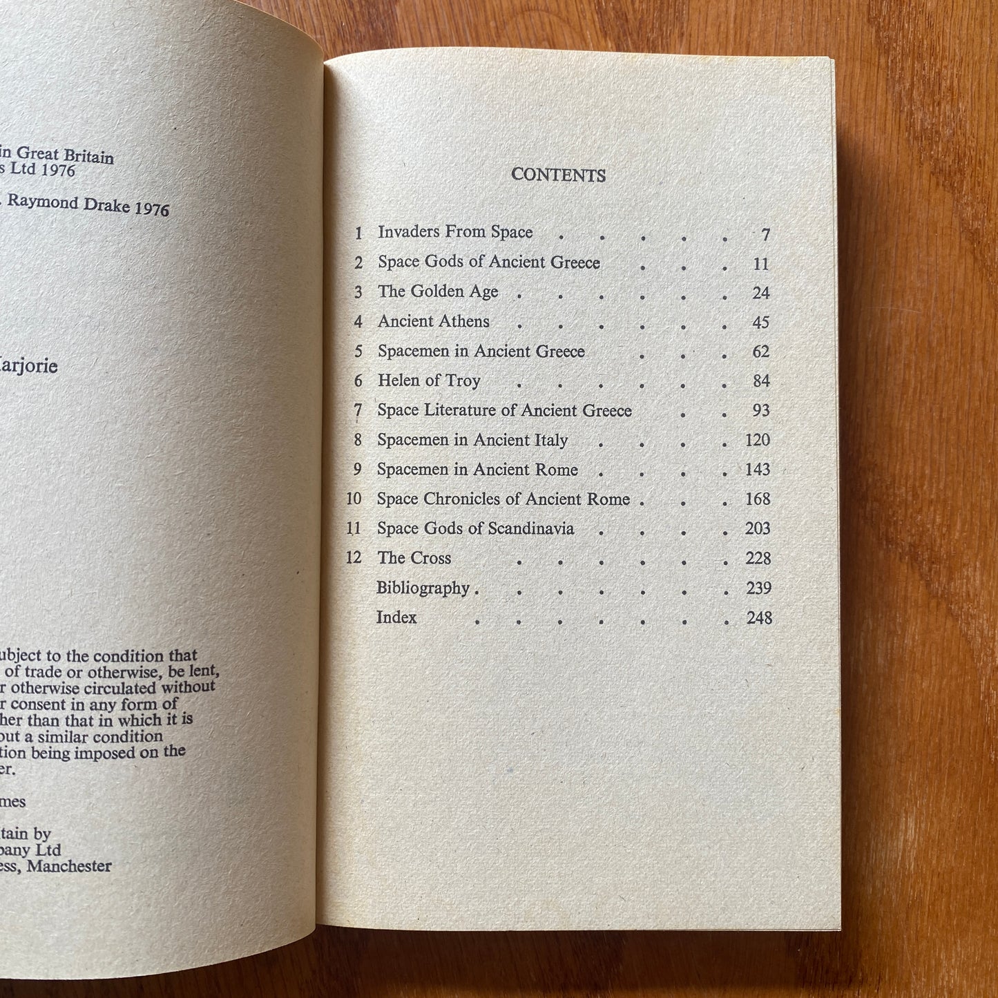 Gods and Spacemen in Greece and Rome - W. Raymond Drake