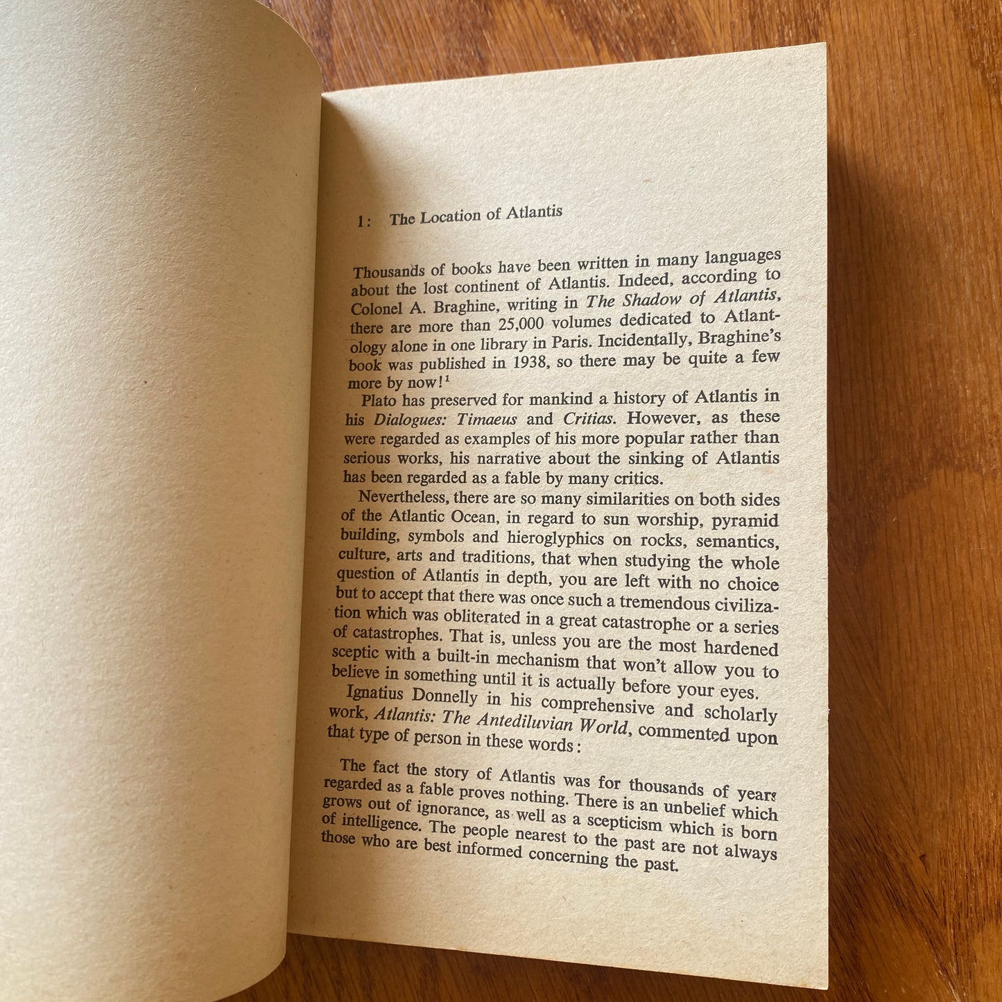 Secret of the Ages - UFO's from Inside the Earth - Brinsley LePoer Trench