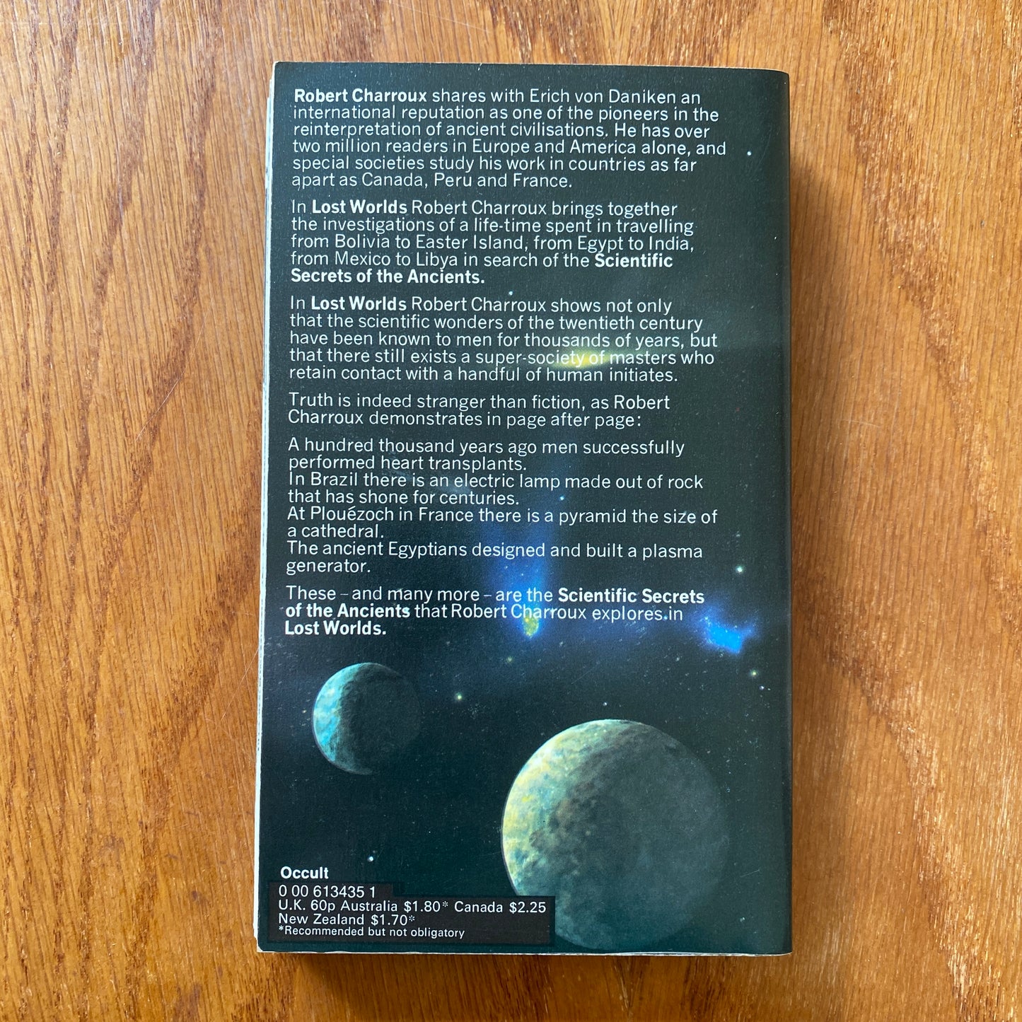 Lost Worlds - Robert Cahrroux
