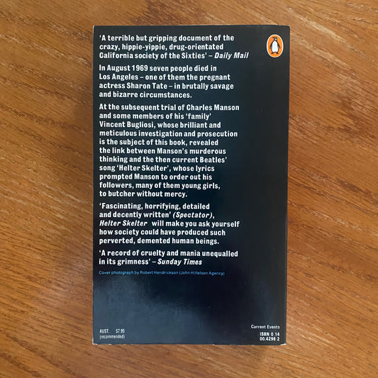 Helter Skelter - Vicent Bugliosi & Curt Gentry