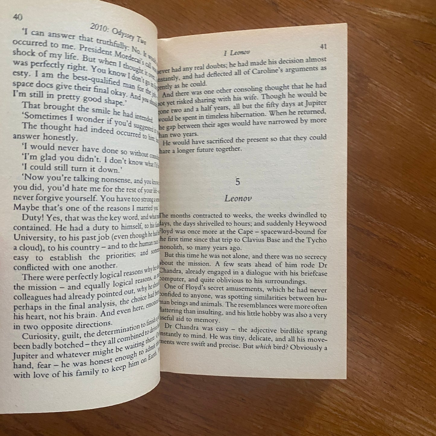 2010 Odyssey Two - Arthur C. Clarke