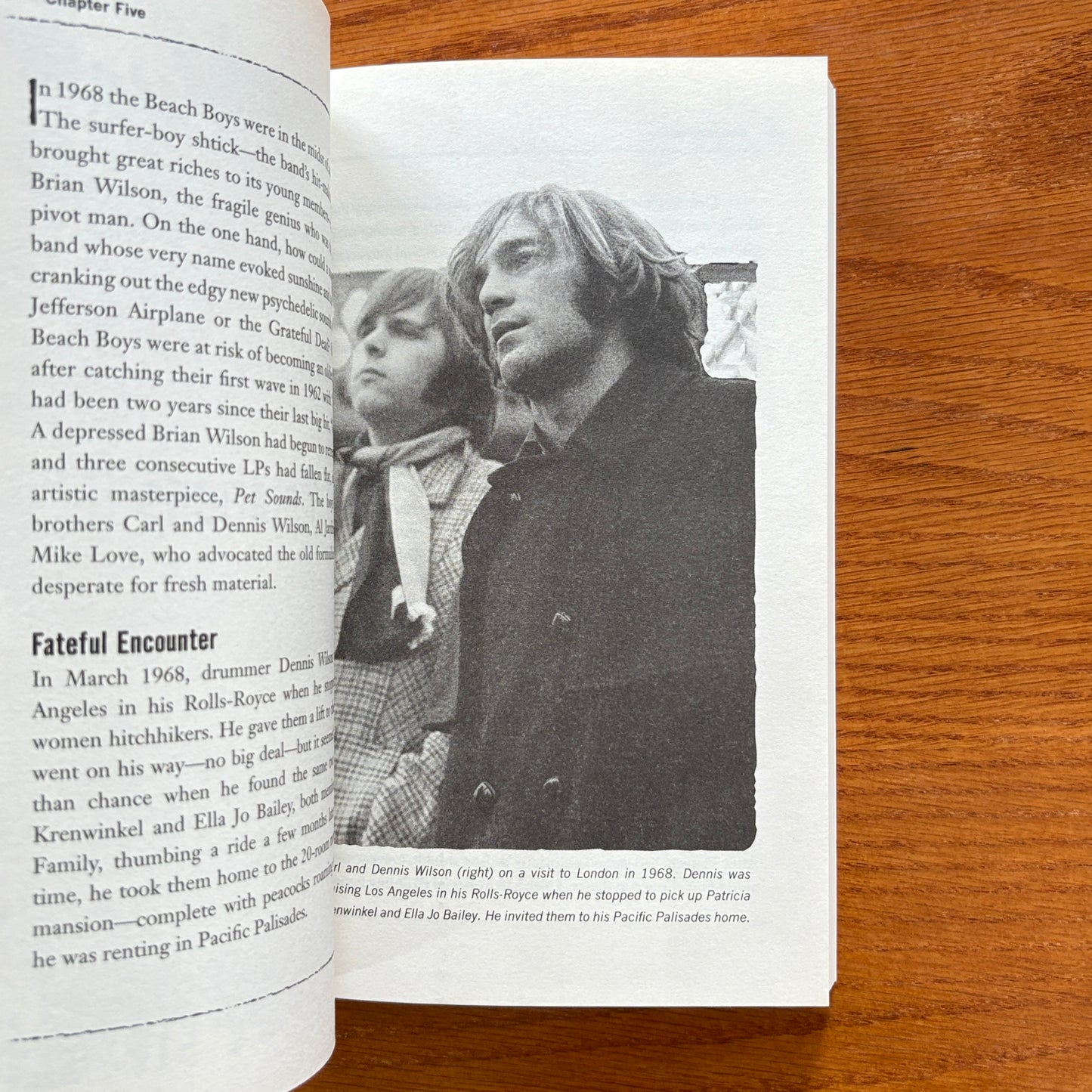 Charles Manson: The Man Behind the Murders that Shook Hollywood - David J. Krajicek